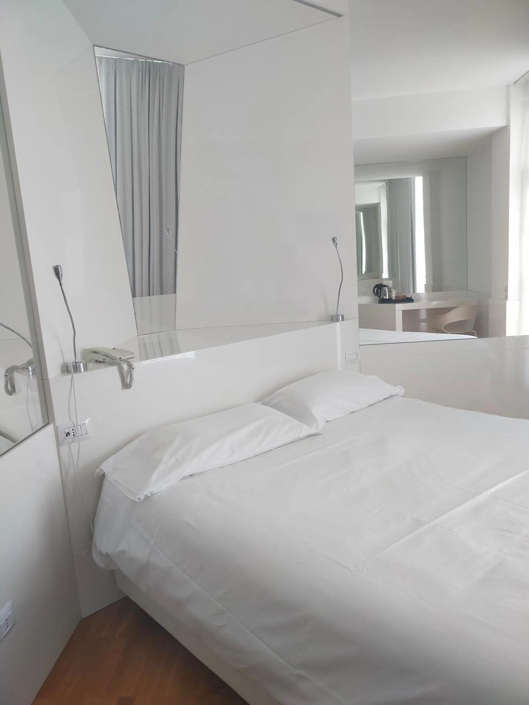 Bed in Hotel Excelsior