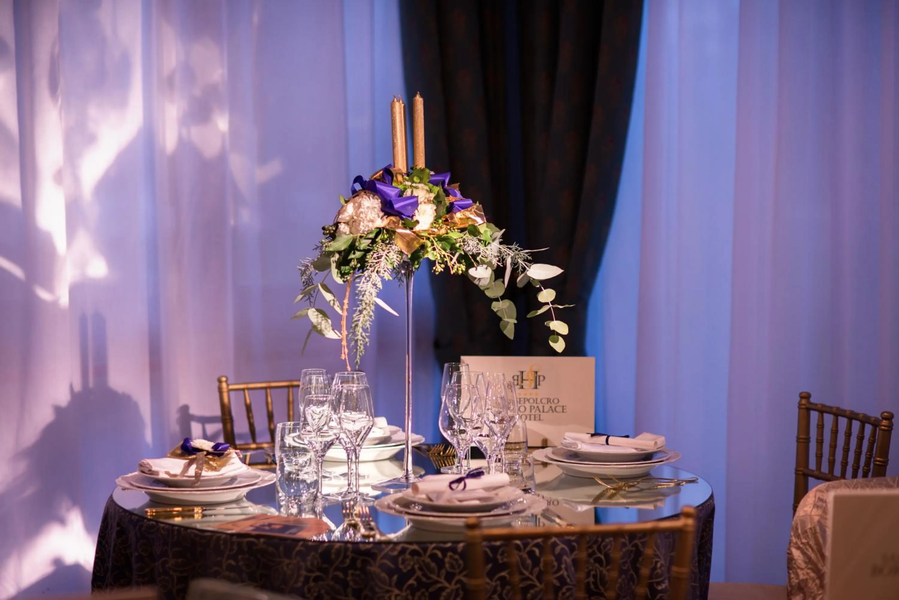 Restaurant/places to eat in Borgo Palace Hotel