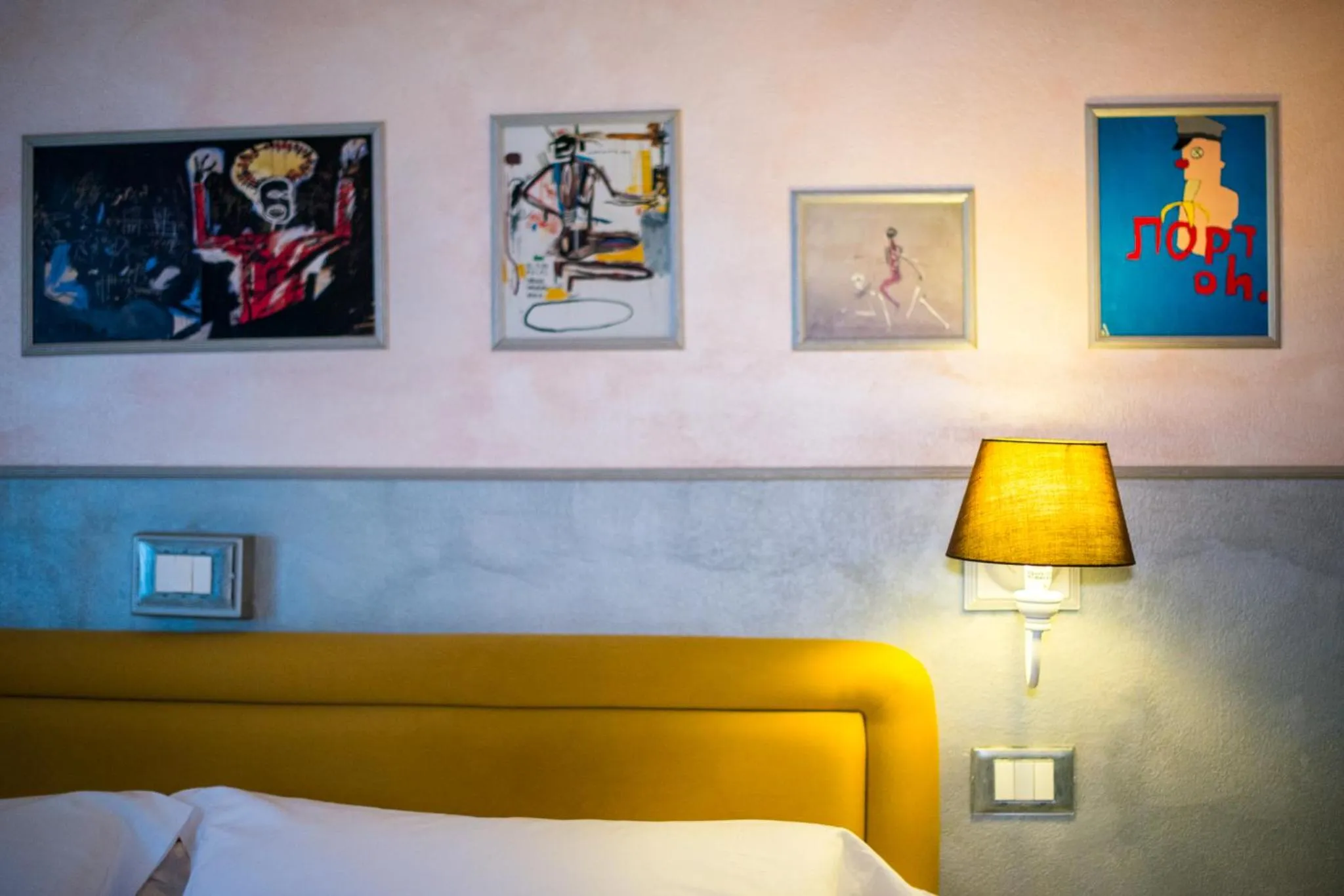 Decorative detail, Bed in Hotel Diana