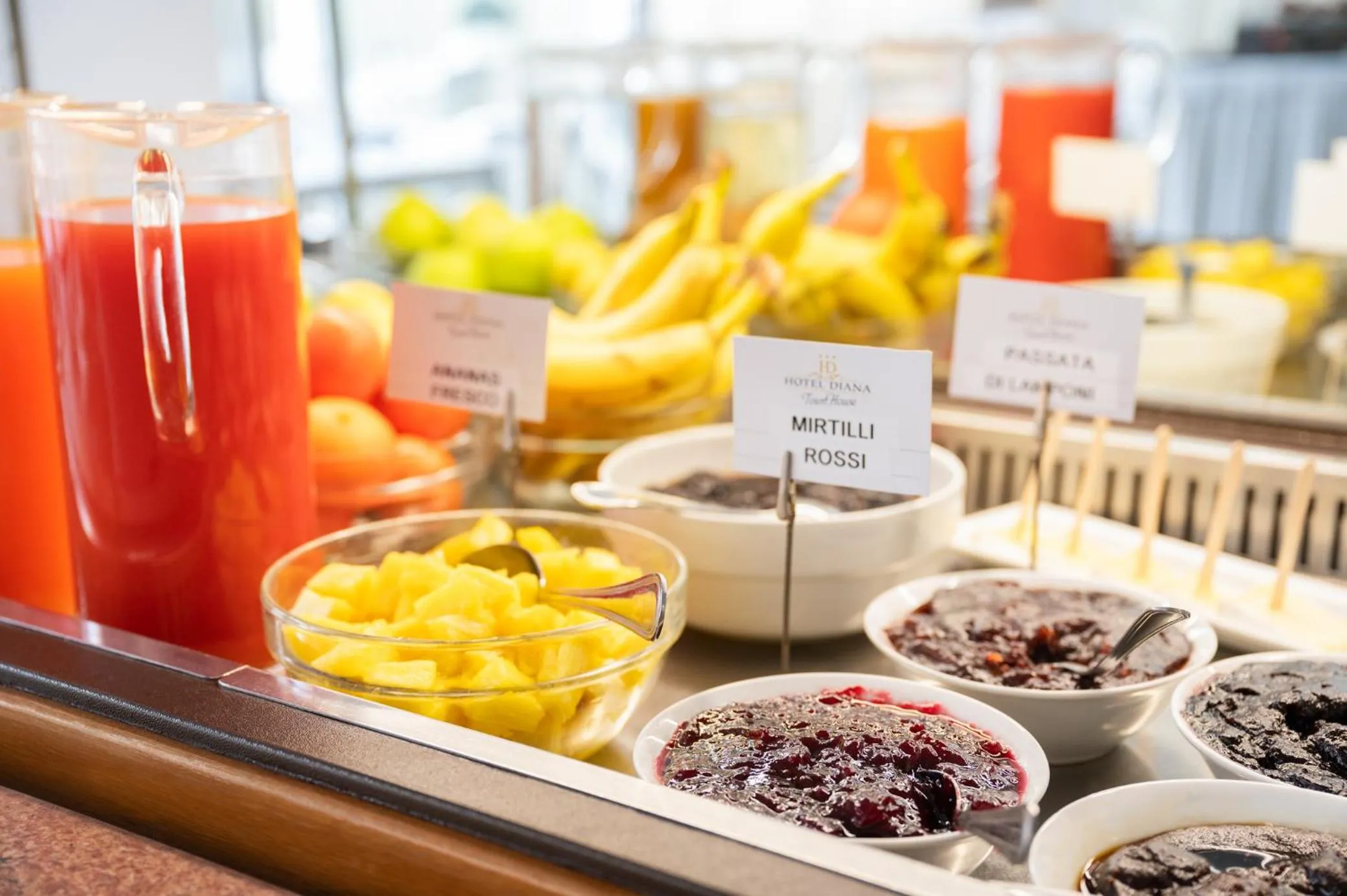 Food and drinks in Hotel Diana