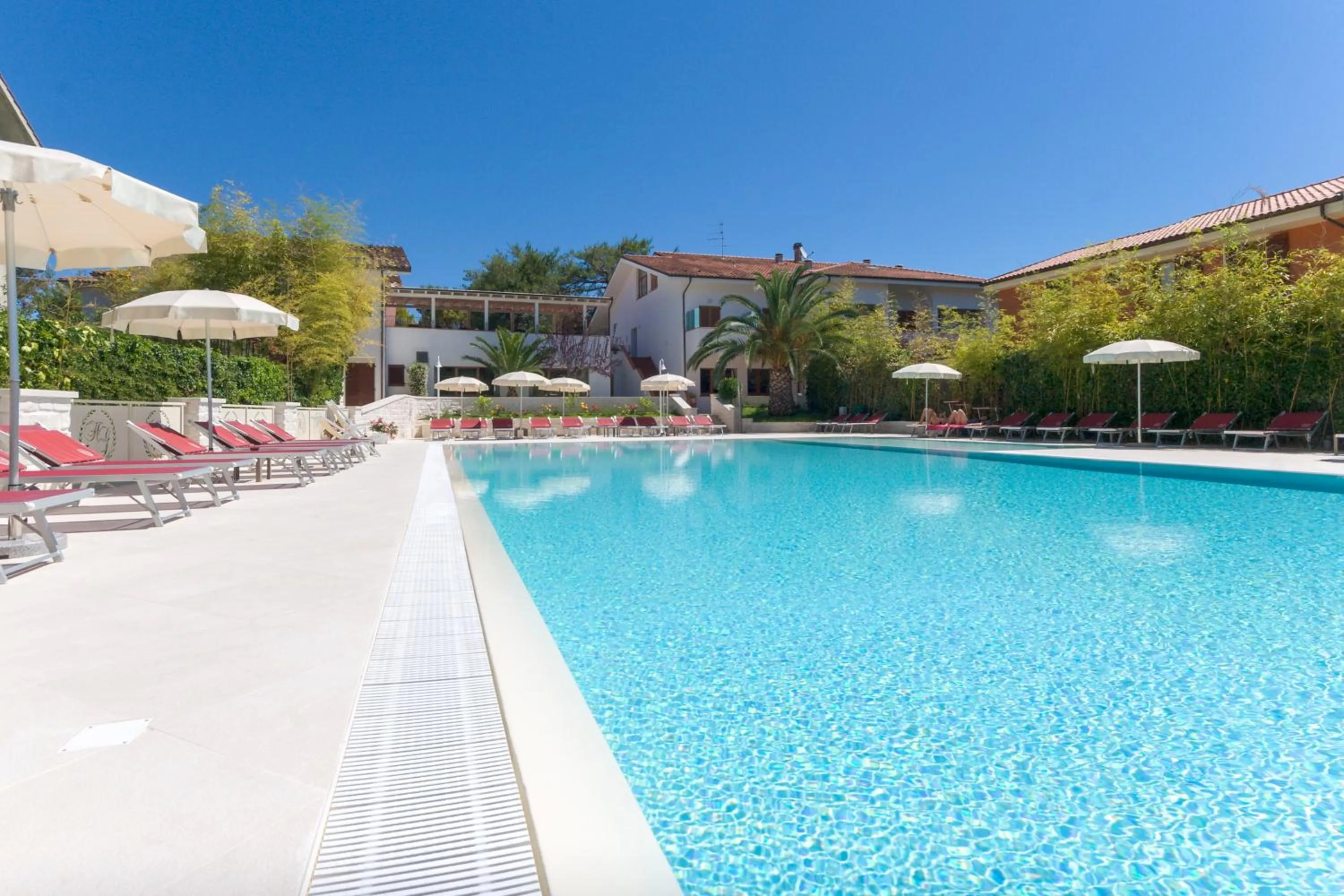 Facade/entrance in Hotel Giardino Suites&Spa