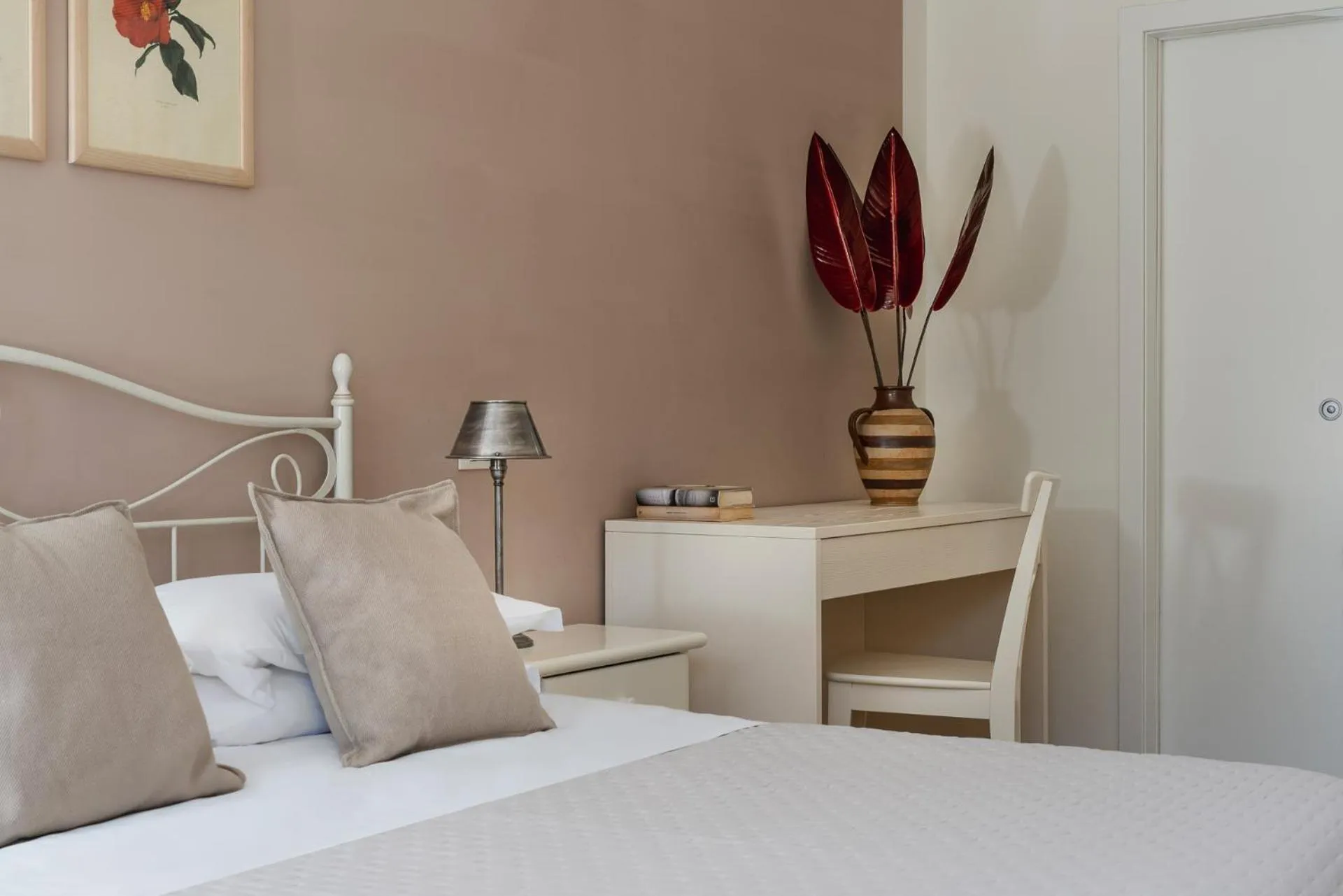 Bed in Hotel Giardino Suites&Spa
