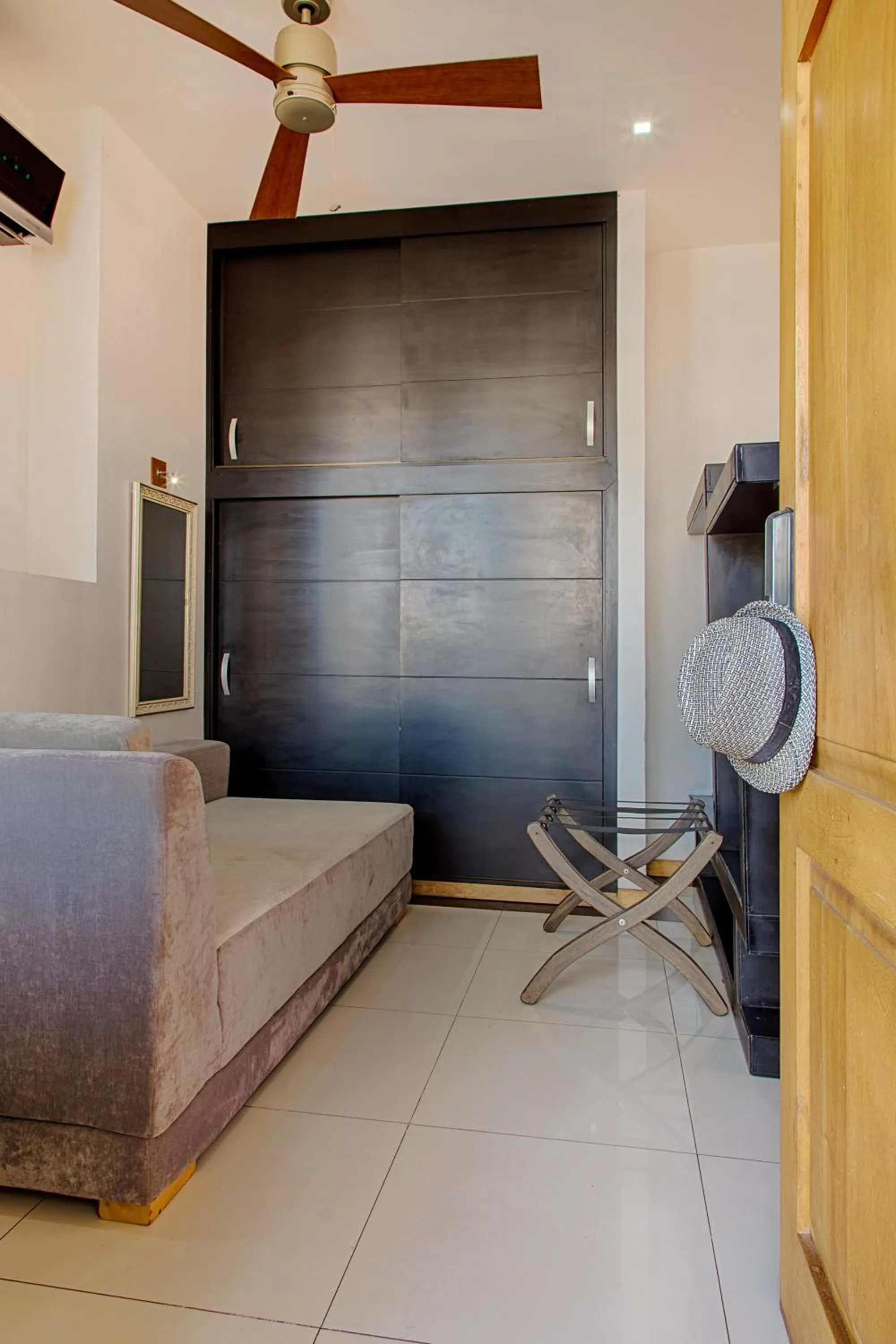 Seating area, Bed in Hotel Boutique Casa Carolina