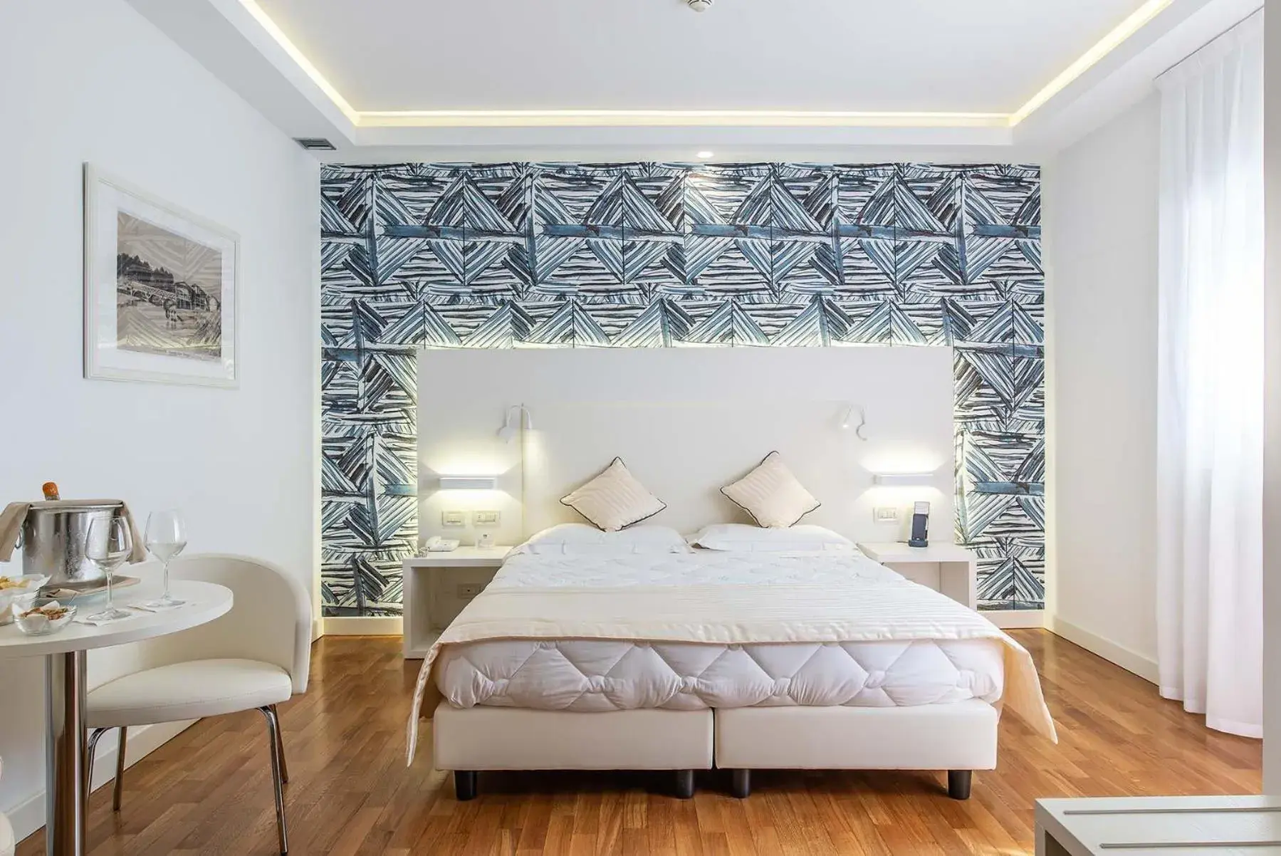 Deluxe Double Room with Terrace and Sea View in Versilia Palace Hotel Deluxe Double Room with Terrace and Sea View in Versilia Palace Hotel