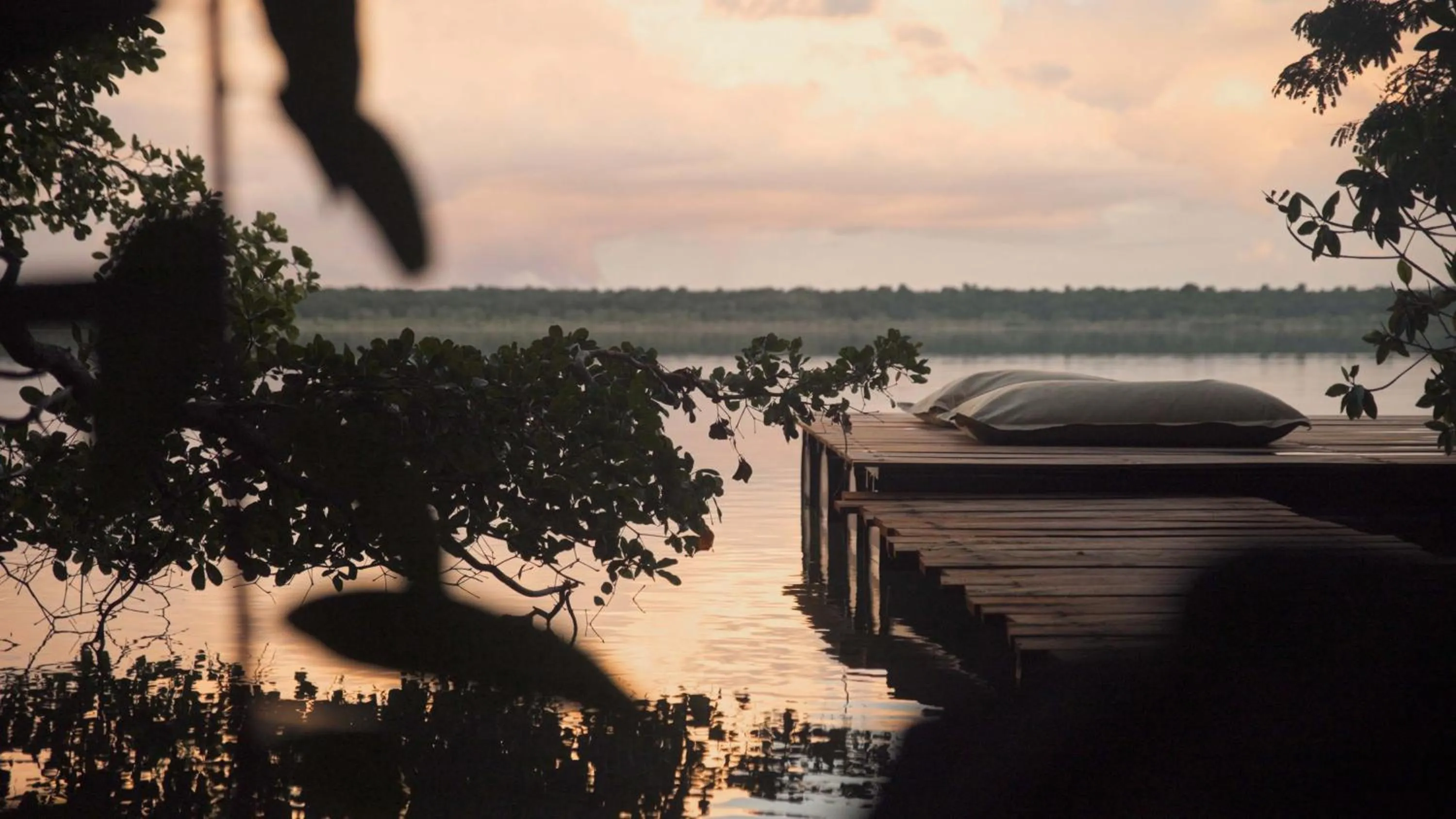 Lake view in Kapok Bacalar - Plant Based Hotel