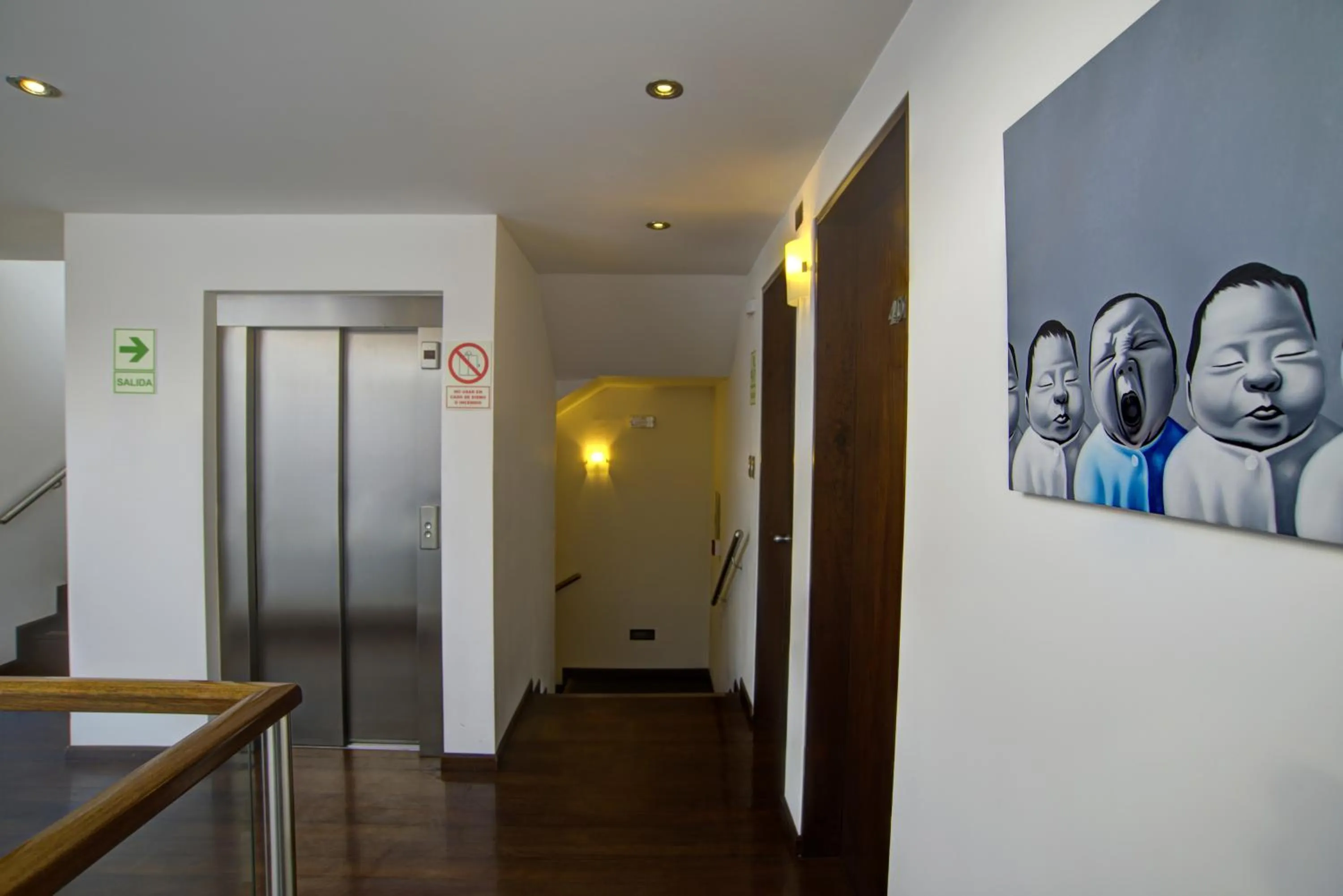 Area and facilities in Mint Hotel