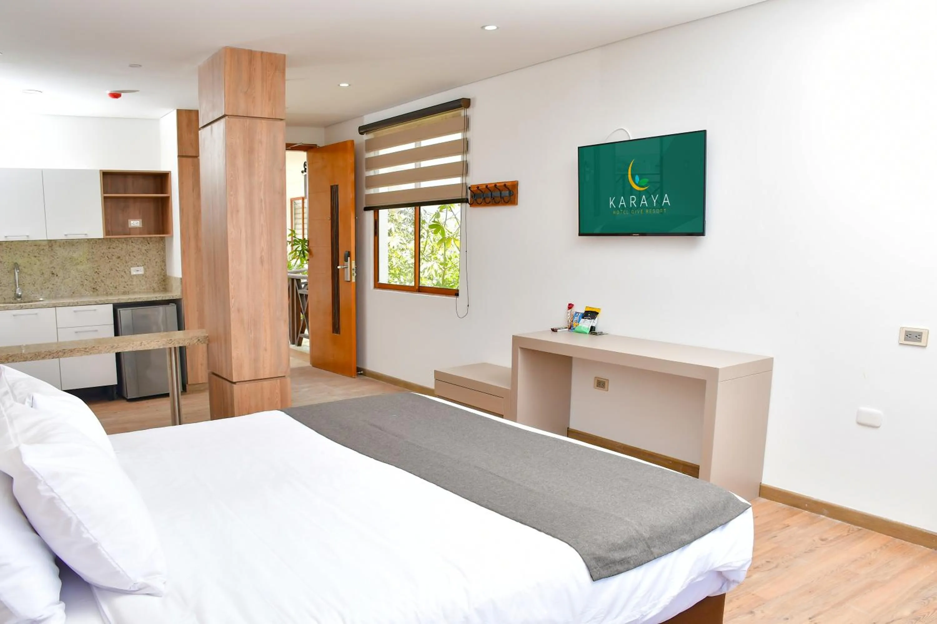 Bedroom, Bed in HOTEL KARAYA DIVE RESORT