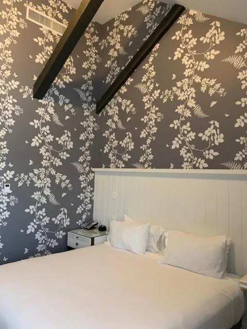 King Room in St. Clair Inn