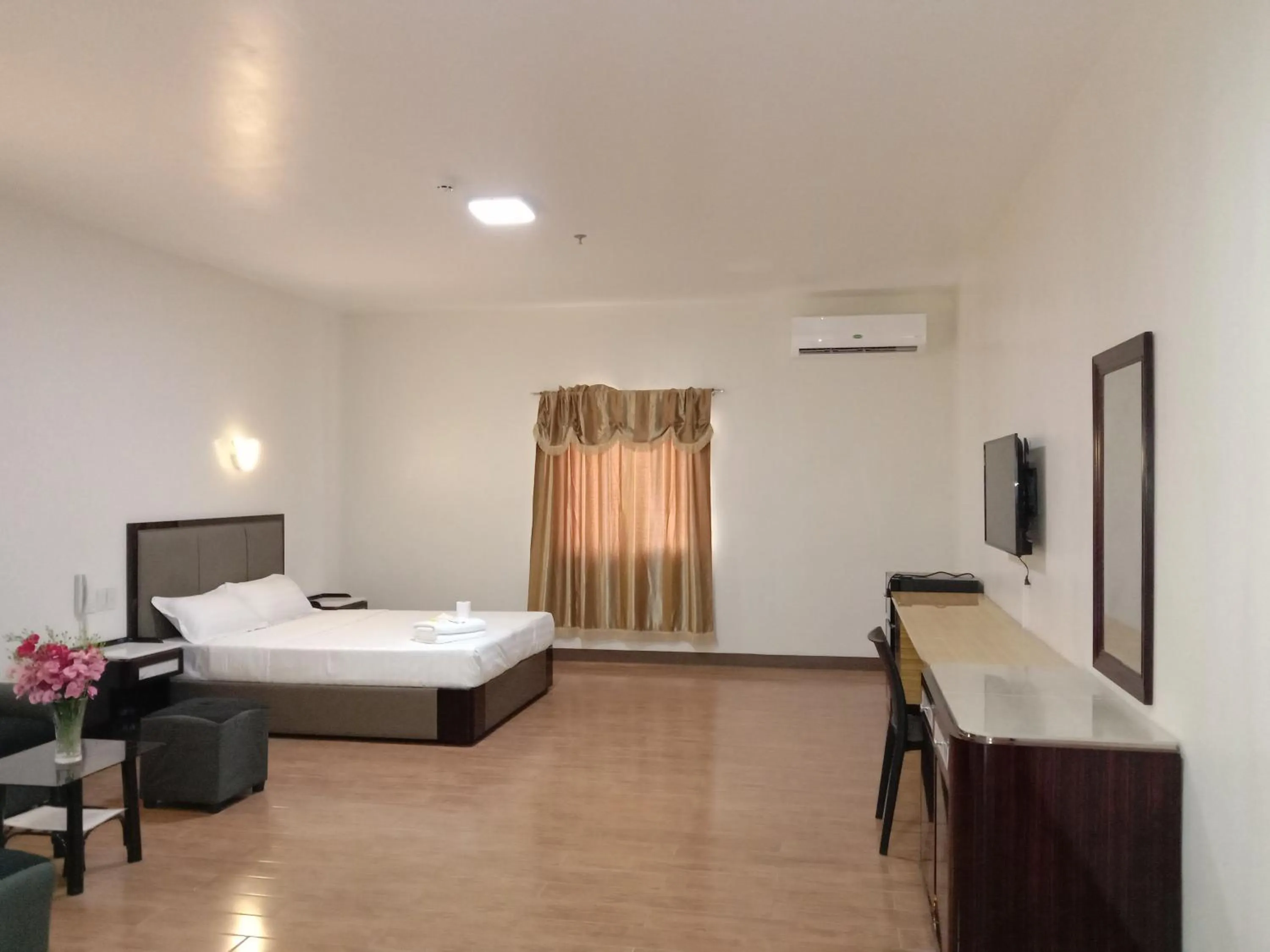 Bed in Meaco Royal Hotel- Lucena