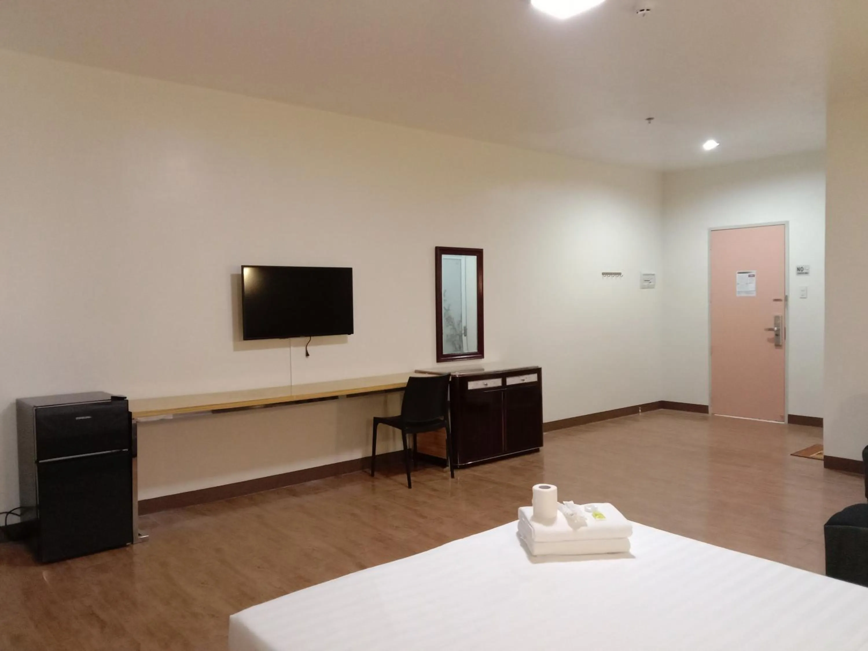 Bed in Meaco Royal Hotel- Lucena