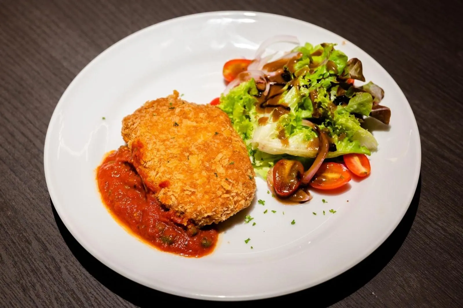 Food and drinks in Oakwood Studios Sukhumvit Bangkok