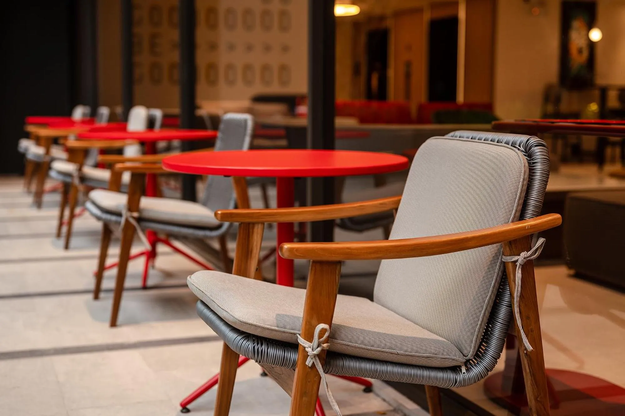 Restaurant/places to eat in Oakwood Studios Sukhumvit Bangkok