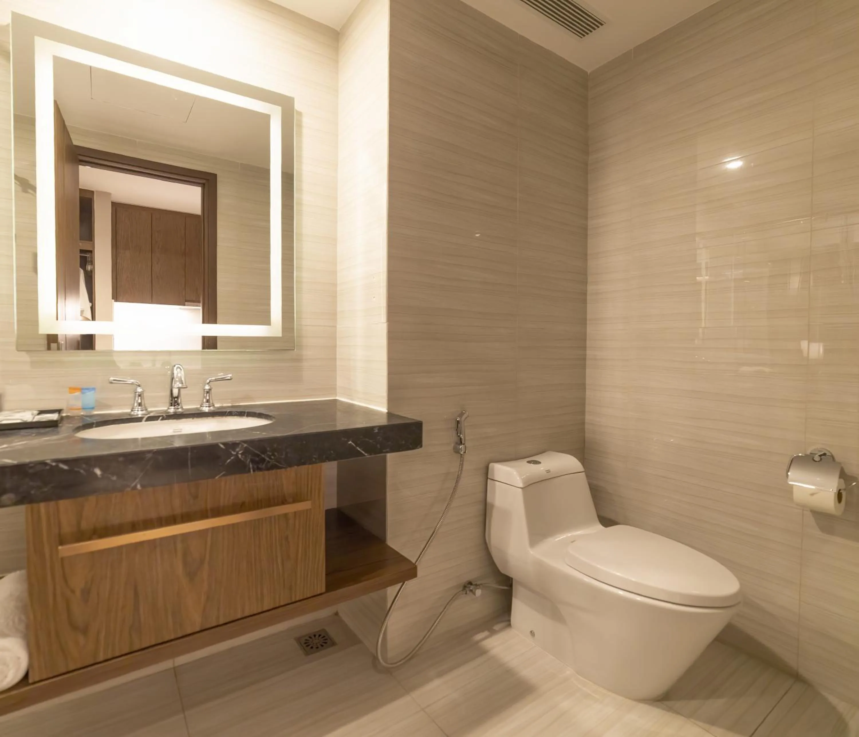Toilet in LYN Premier Studio Panorama Nha Trang