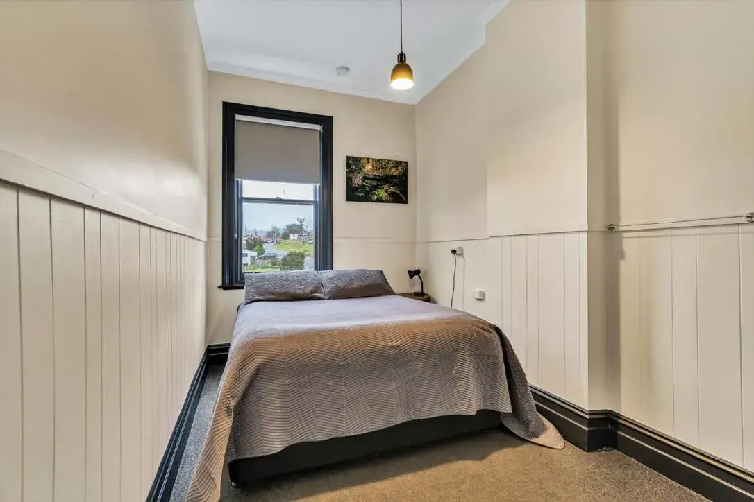 Queen Room in The Dorset Hotel Queen Room in The Dorset Hotel