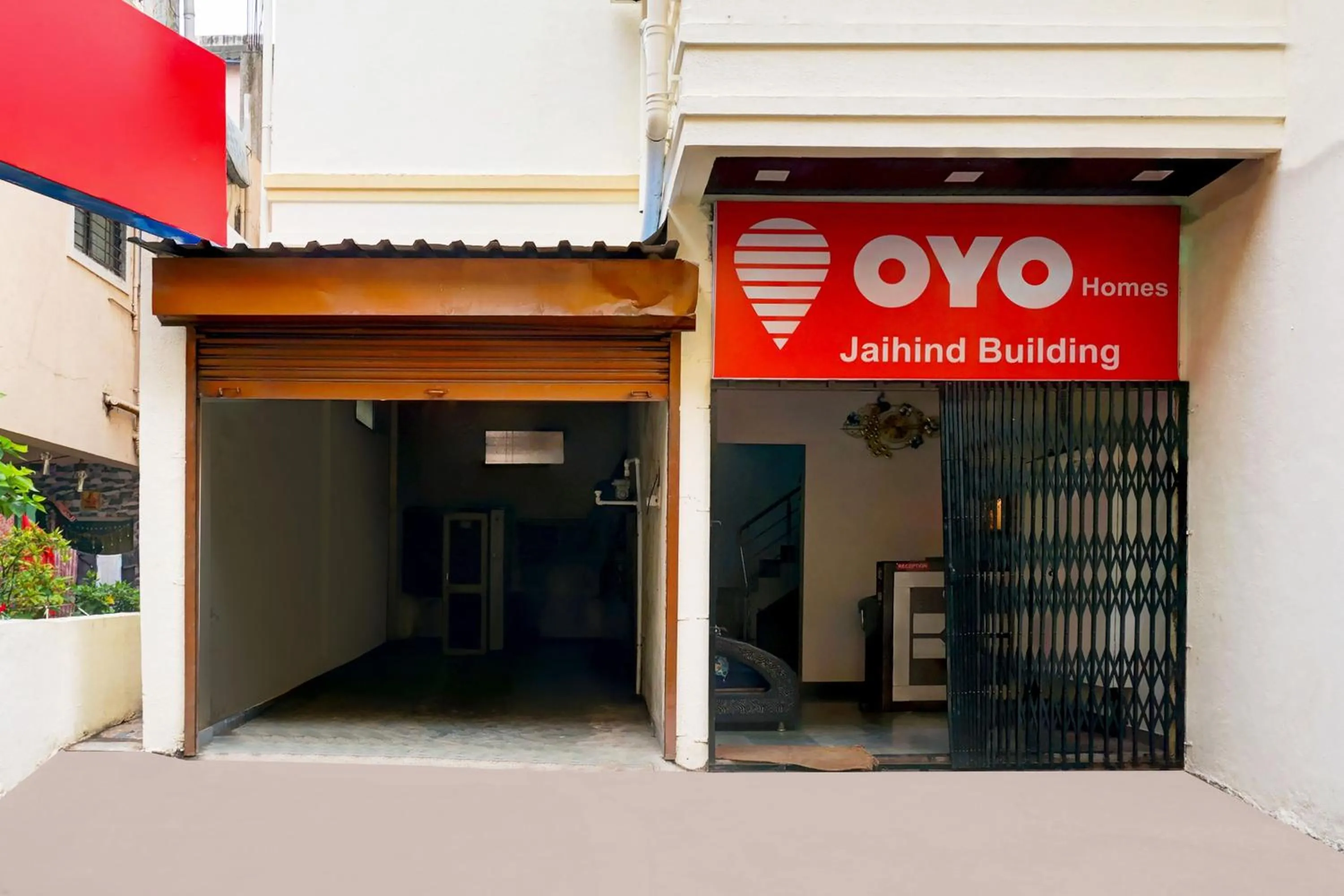 Facade/entrance in Hotel O Jaihind Building
