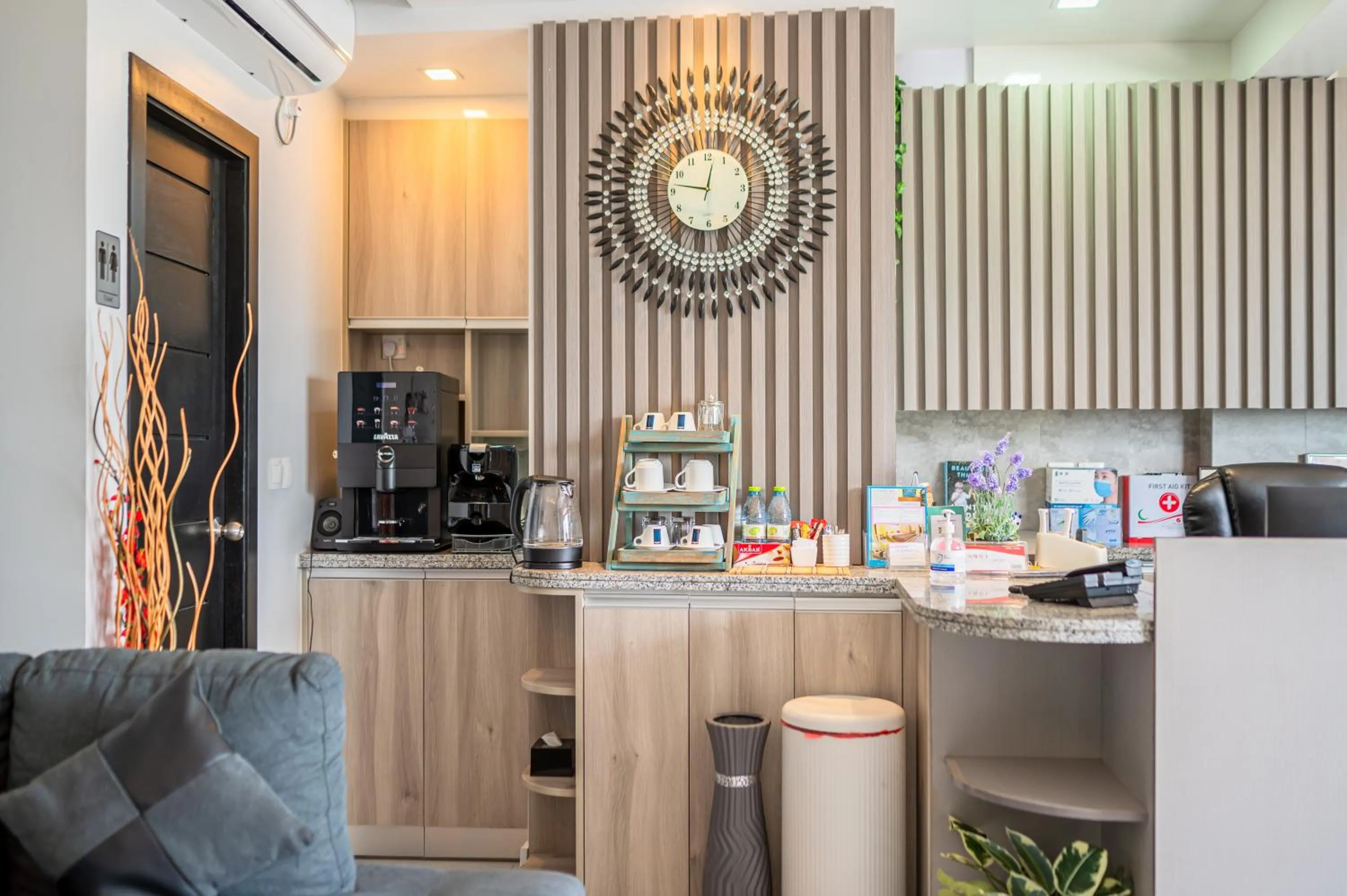 Seating area in Tour Inn