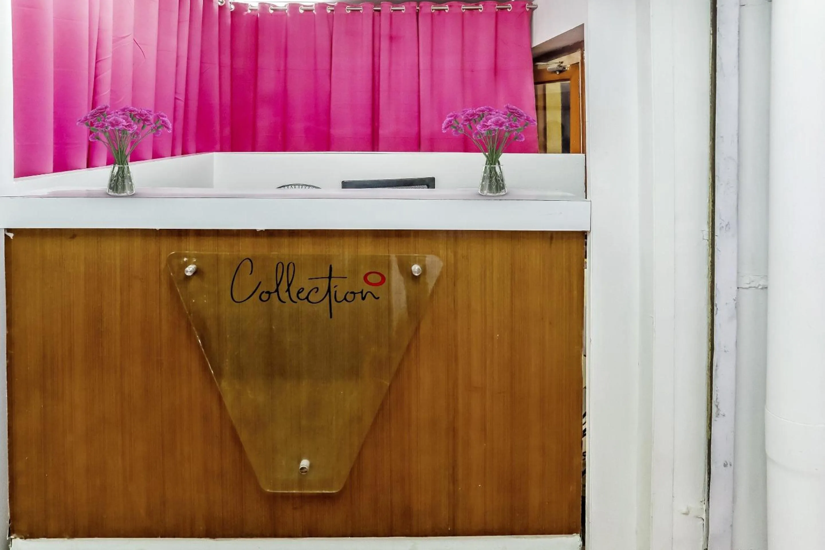 Lobby or reception in Capital O Silkroute Palaace