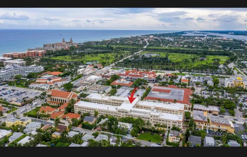 TROPICAL Palm Beach 2BEDROOM2 BATHROOM FREE Valet OutdoorPOOL Beach Garden