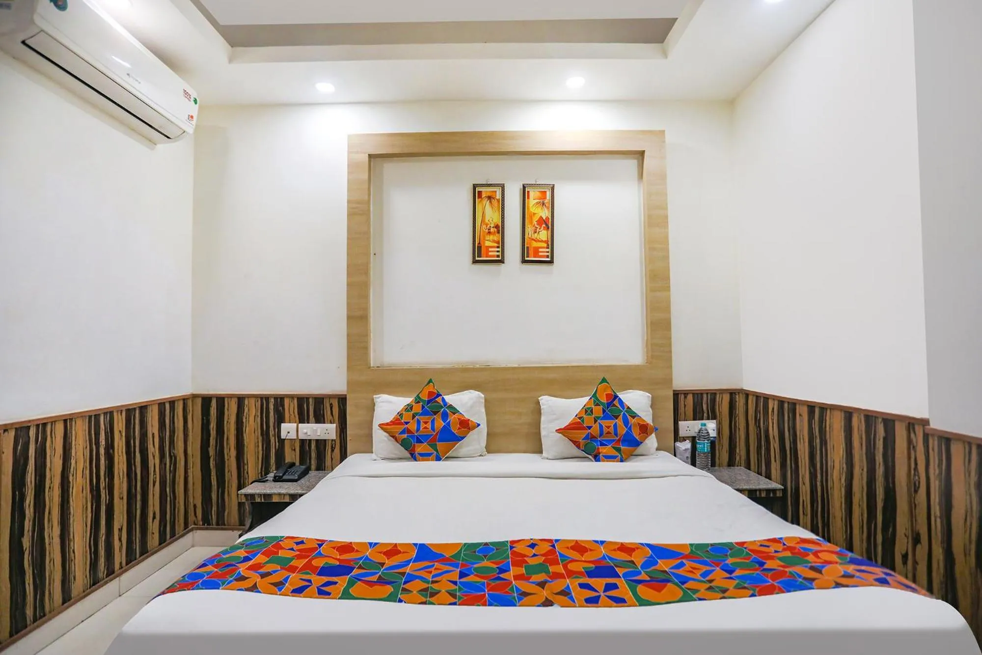 Bed in FabHotel The Horizon