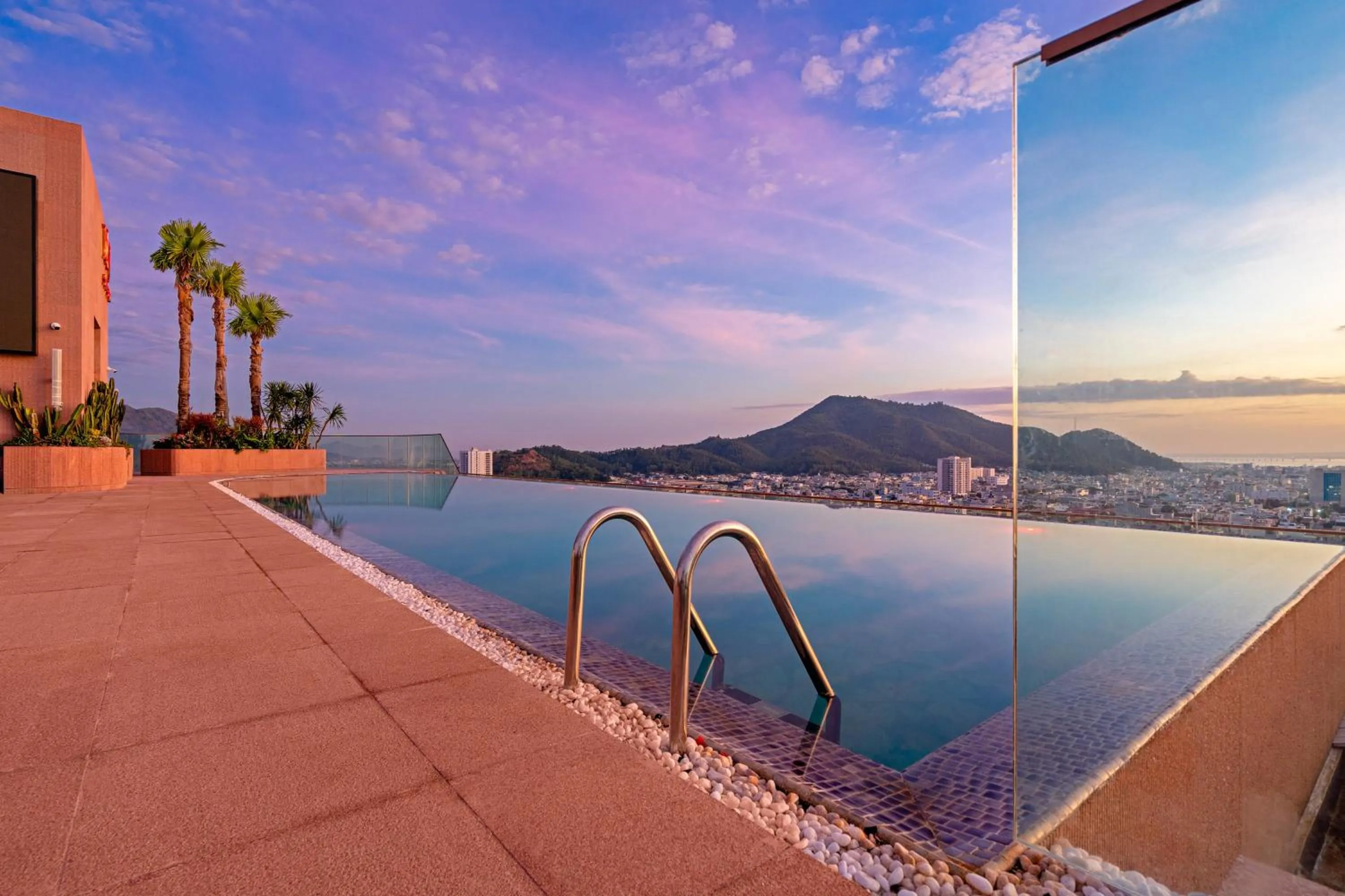 Swimming pool in L'amor Boutique Hotel Quy Nhơn
