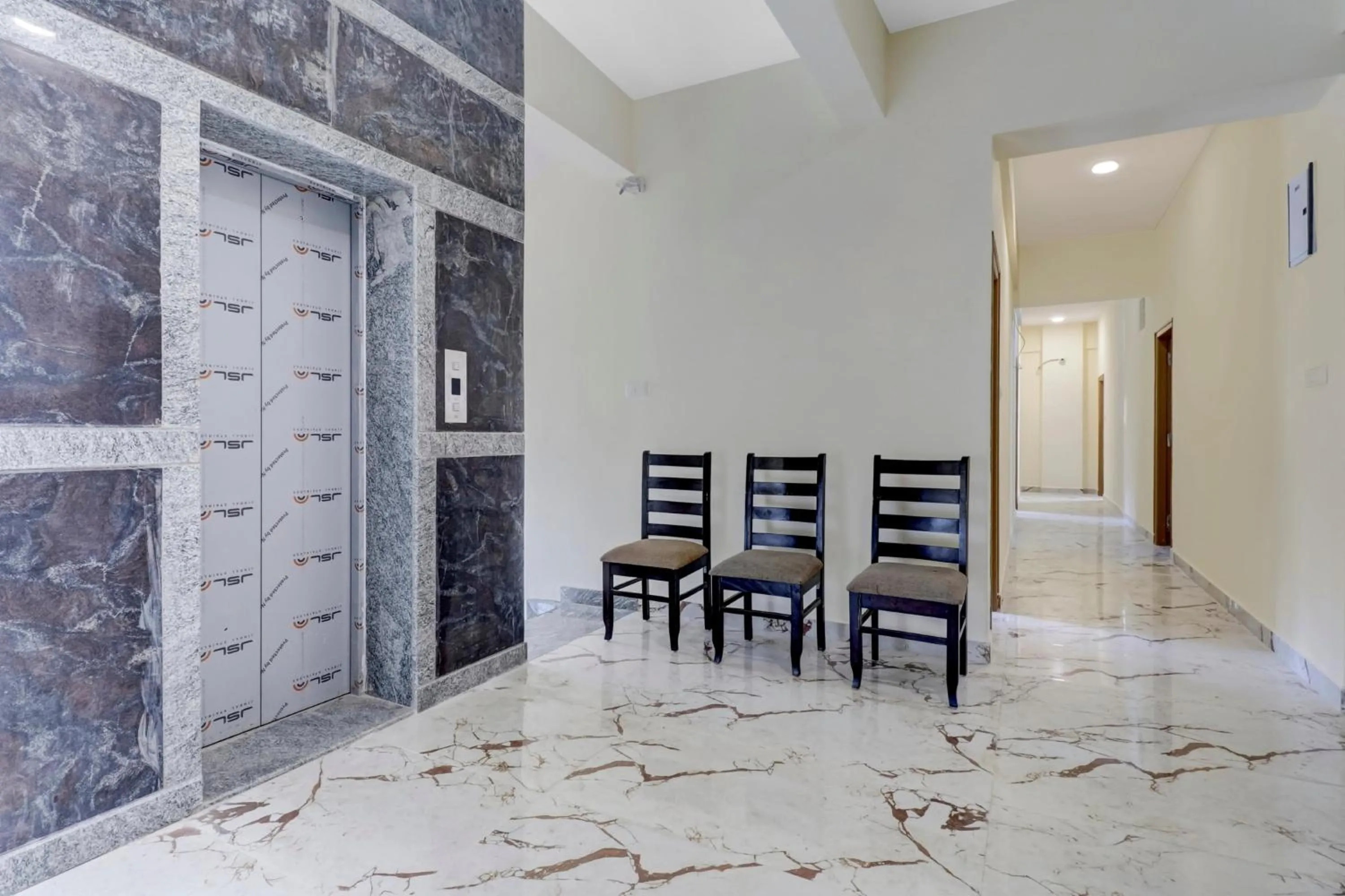 Bedroom in Hotel O Manyata Palace