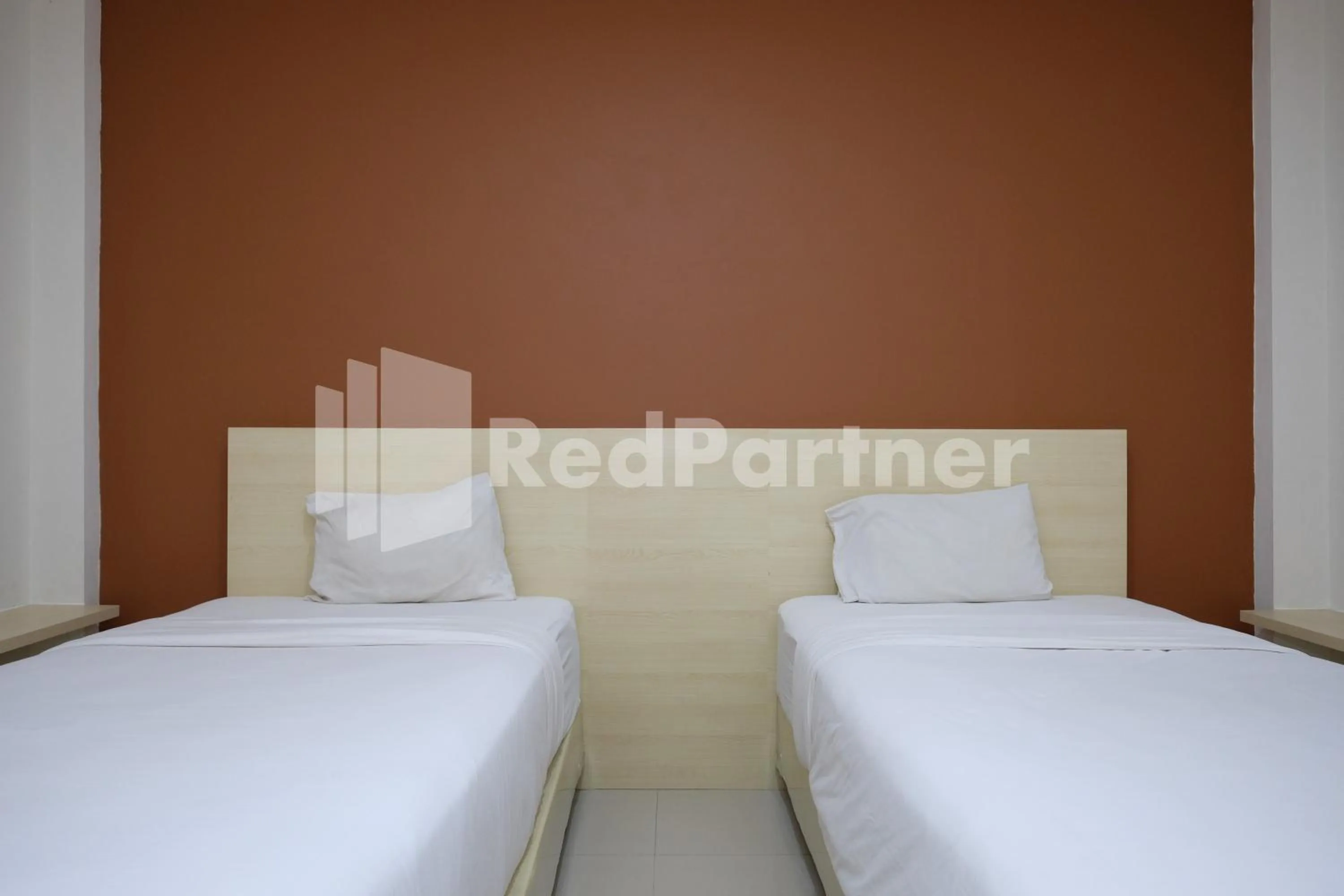 Bedroom, Bed in Hotel Andono near YIA Mitra RedDoorz