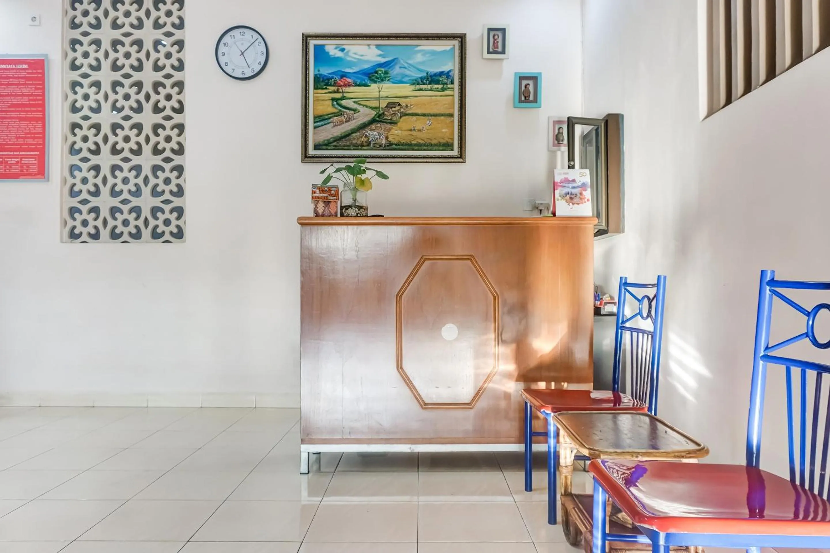 Lobby or reception in OYO 91316 Hh Guest House Makassar