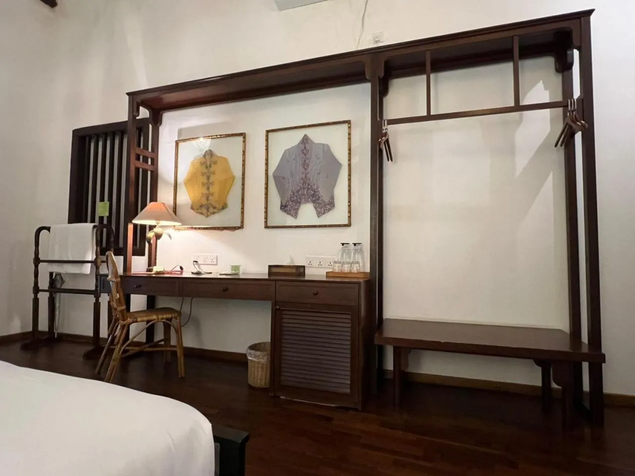 Decorative detail, Bed in East Indies Mansion