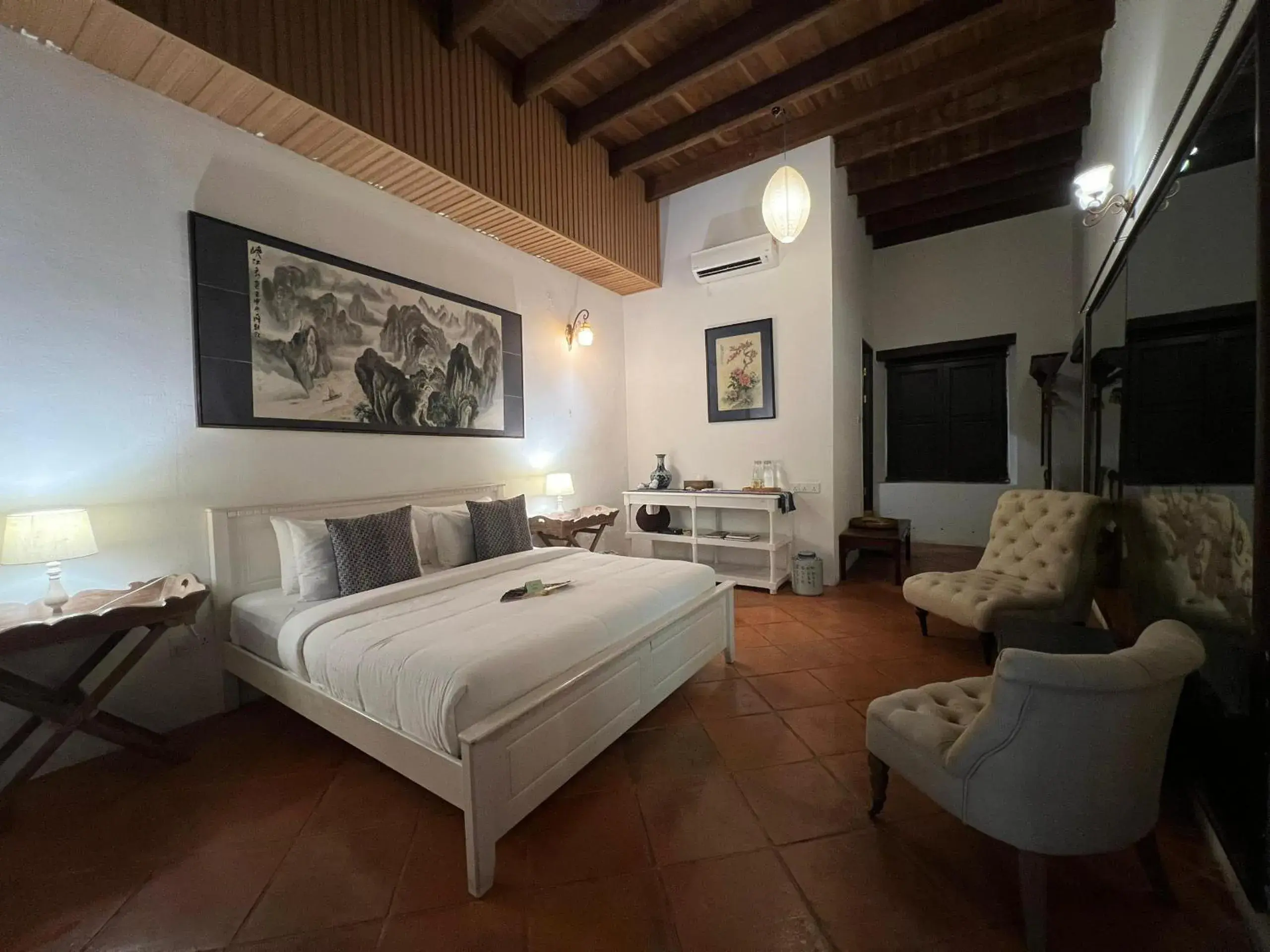 Nutmeg B in East Indies Mansion Nutmeg B in East Indies Mansion