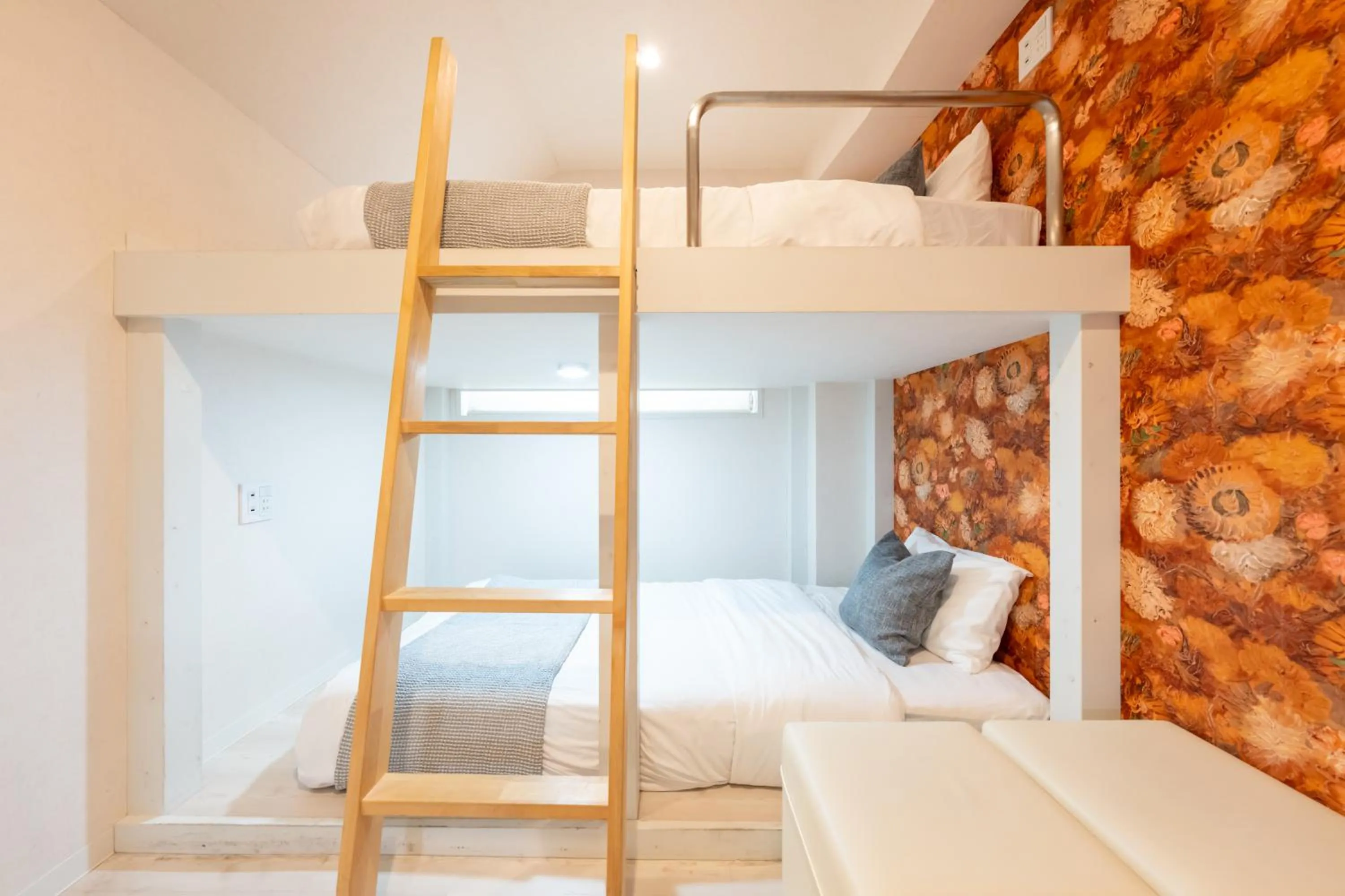 bunk bed, Bed in GRAND CAVE MOTOMACHI