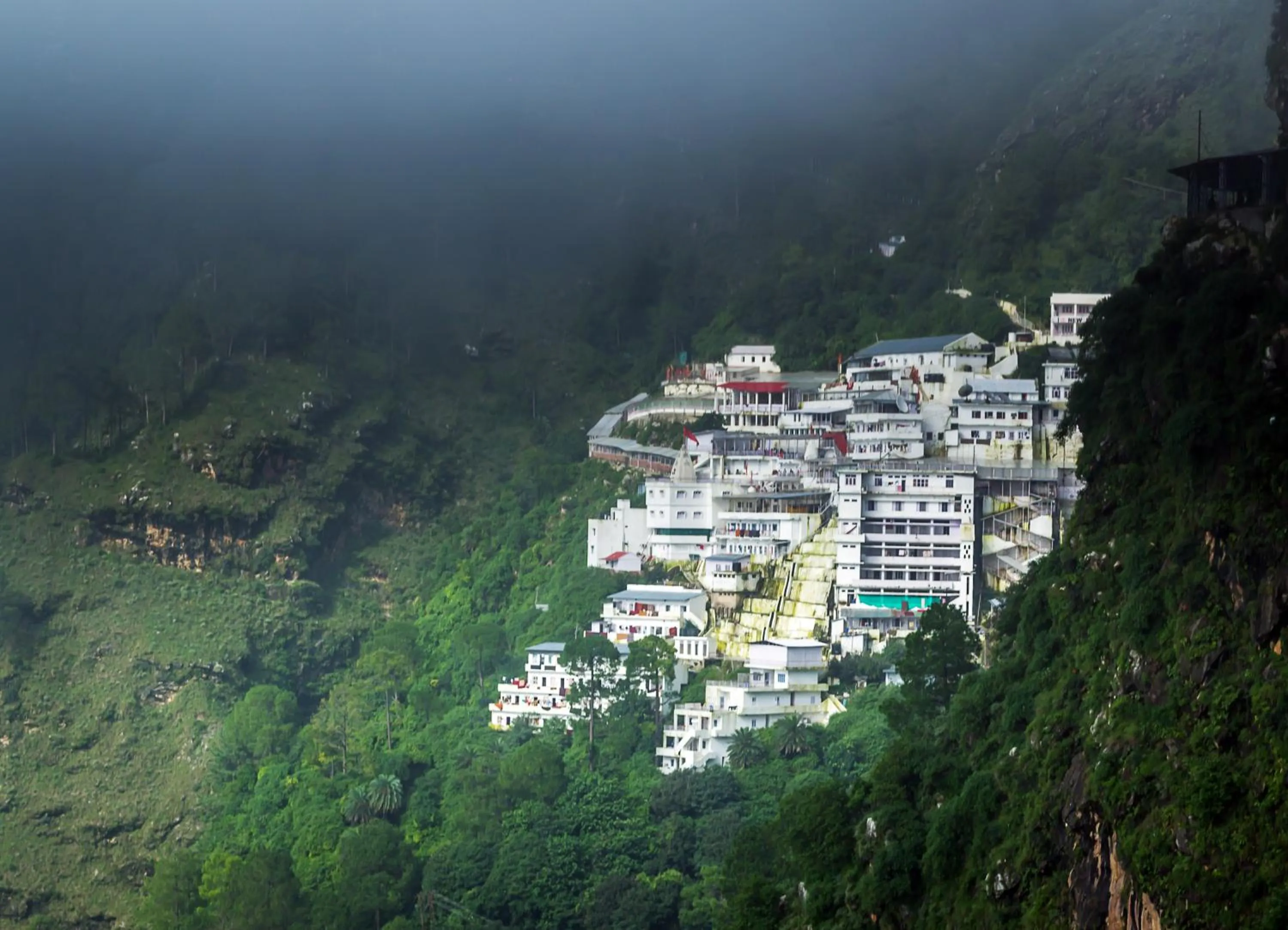 The Vaishnodevi Sarovar Portico