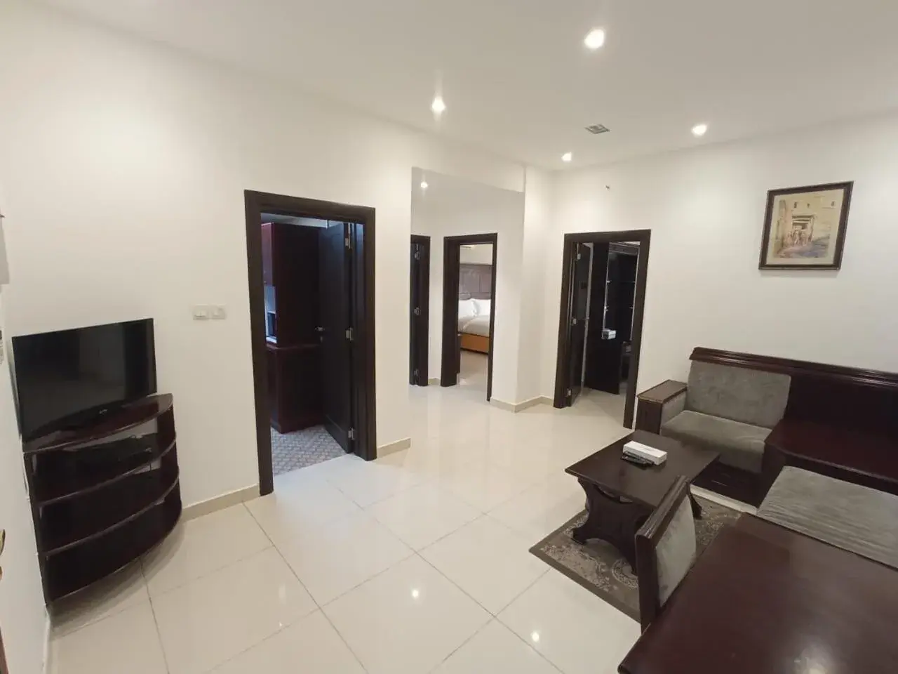 Two-Bedroom Apartment in Asfar Hotel Apartments Two-Bedroom Apartment in Asfar Hotel Apartments