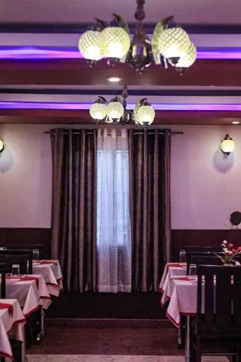 Restaurant/places to eat in Golden Oren Hotels and Spa