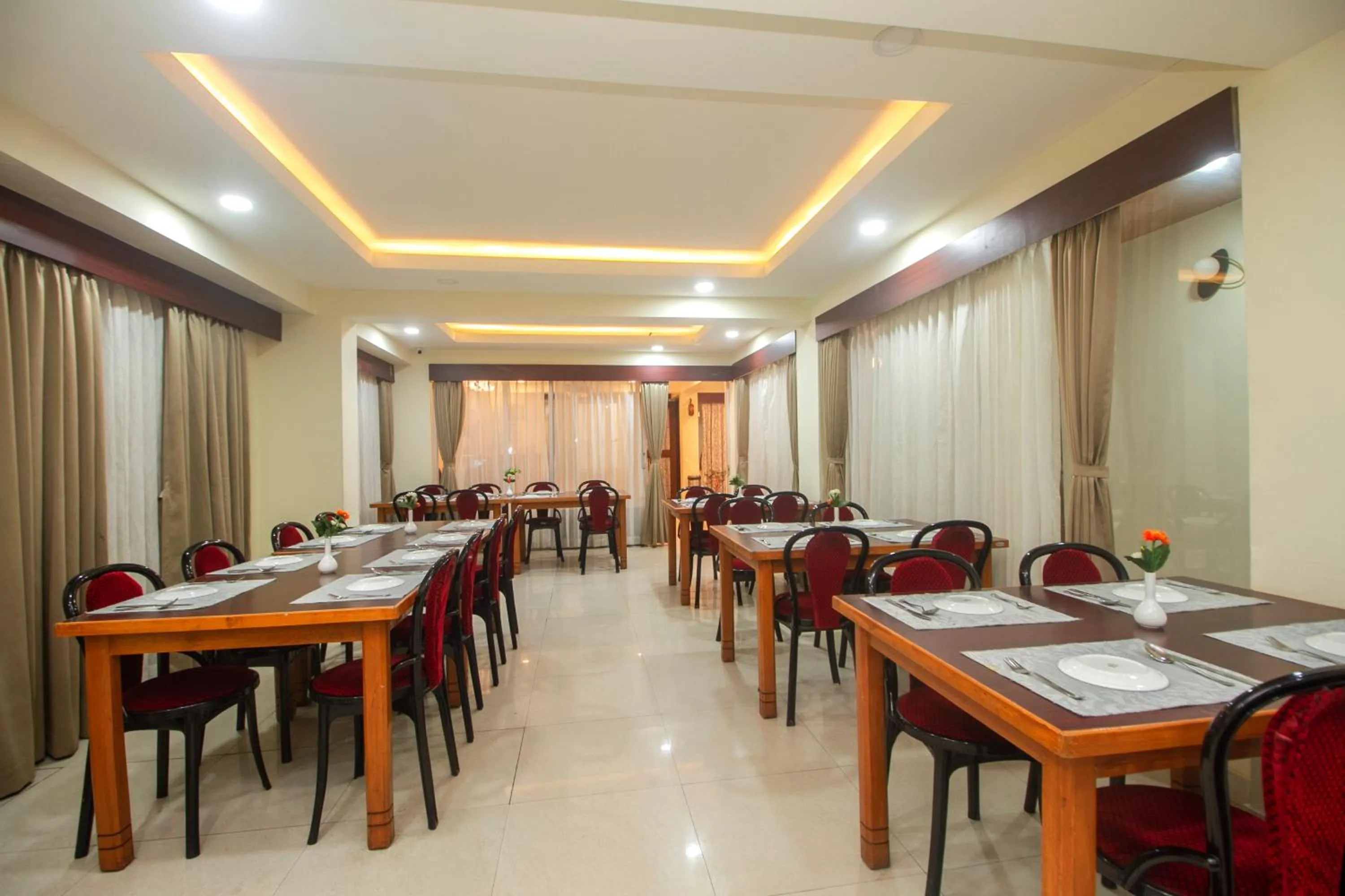 Restaurant/places to eat in Golden Oren Hotels and Spa