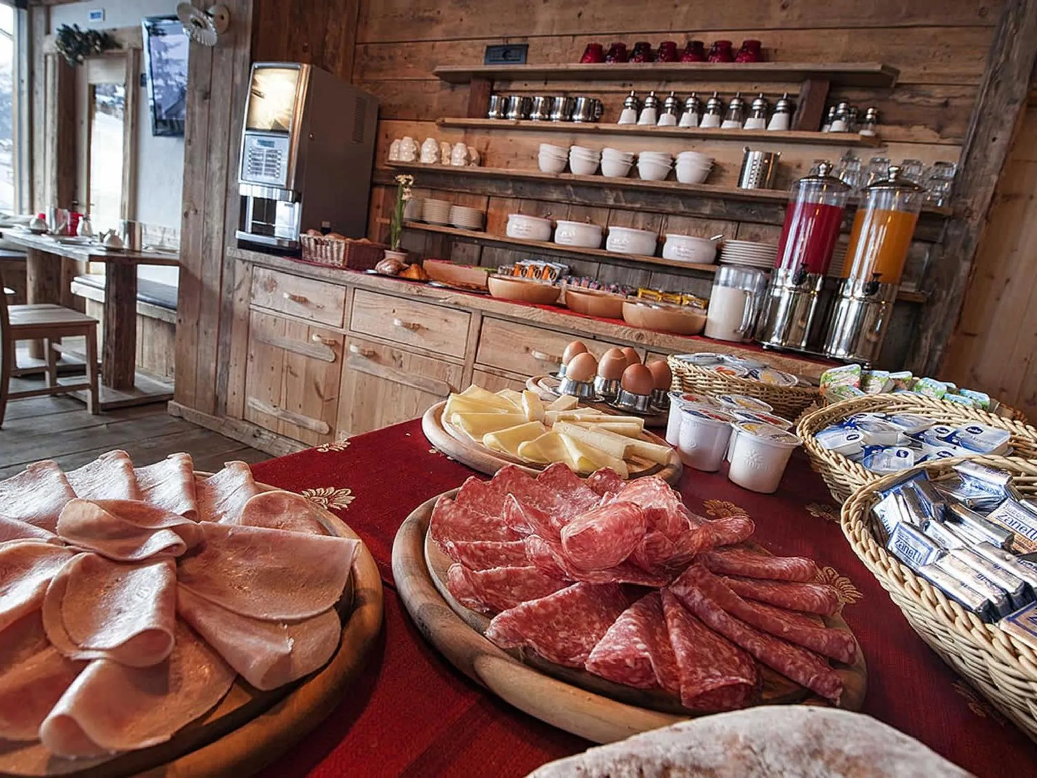 Restaurant/places to eat in B&B The King