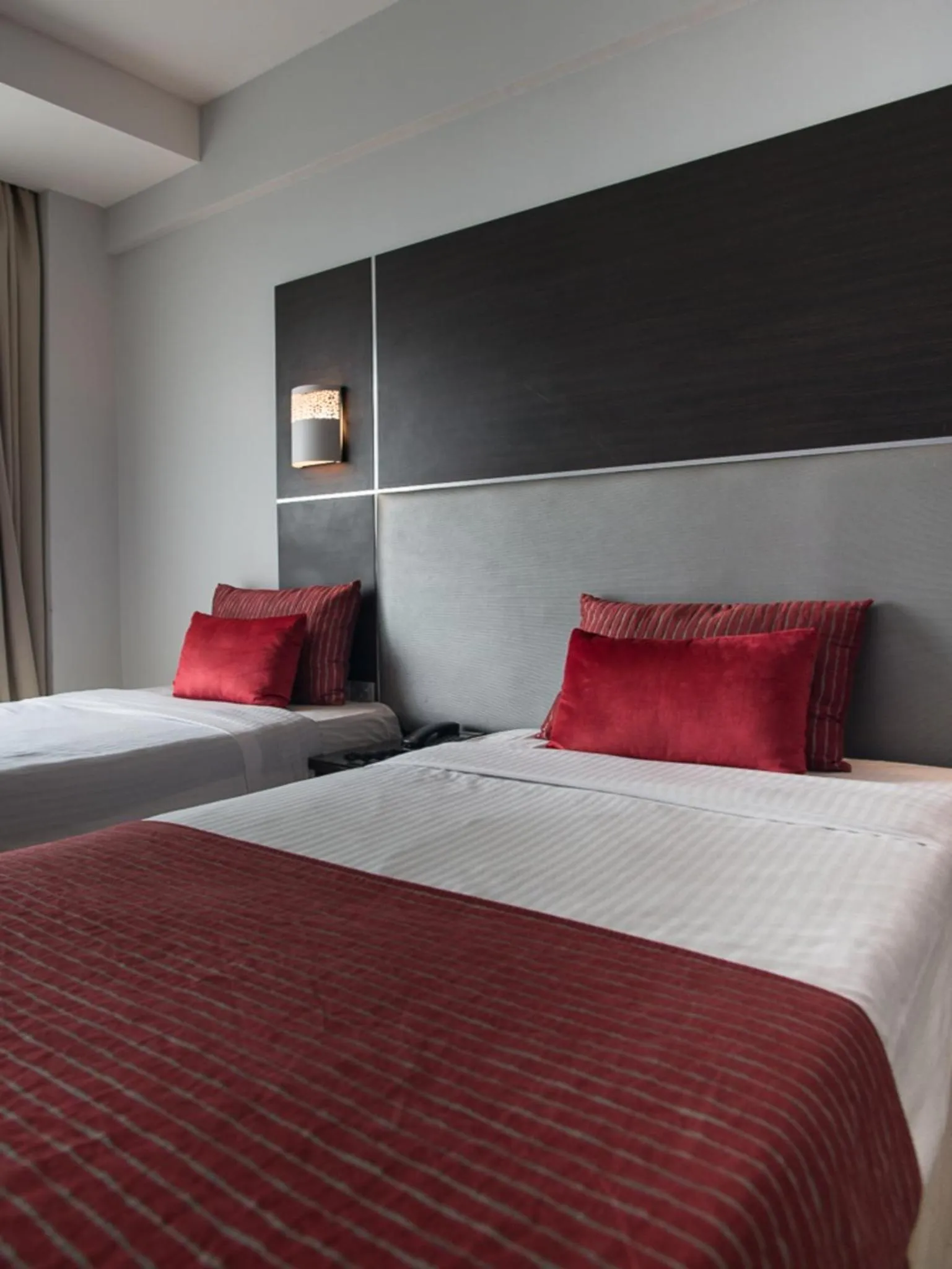 Photo of the whole room, Bed in Cloud Hotel & Suites