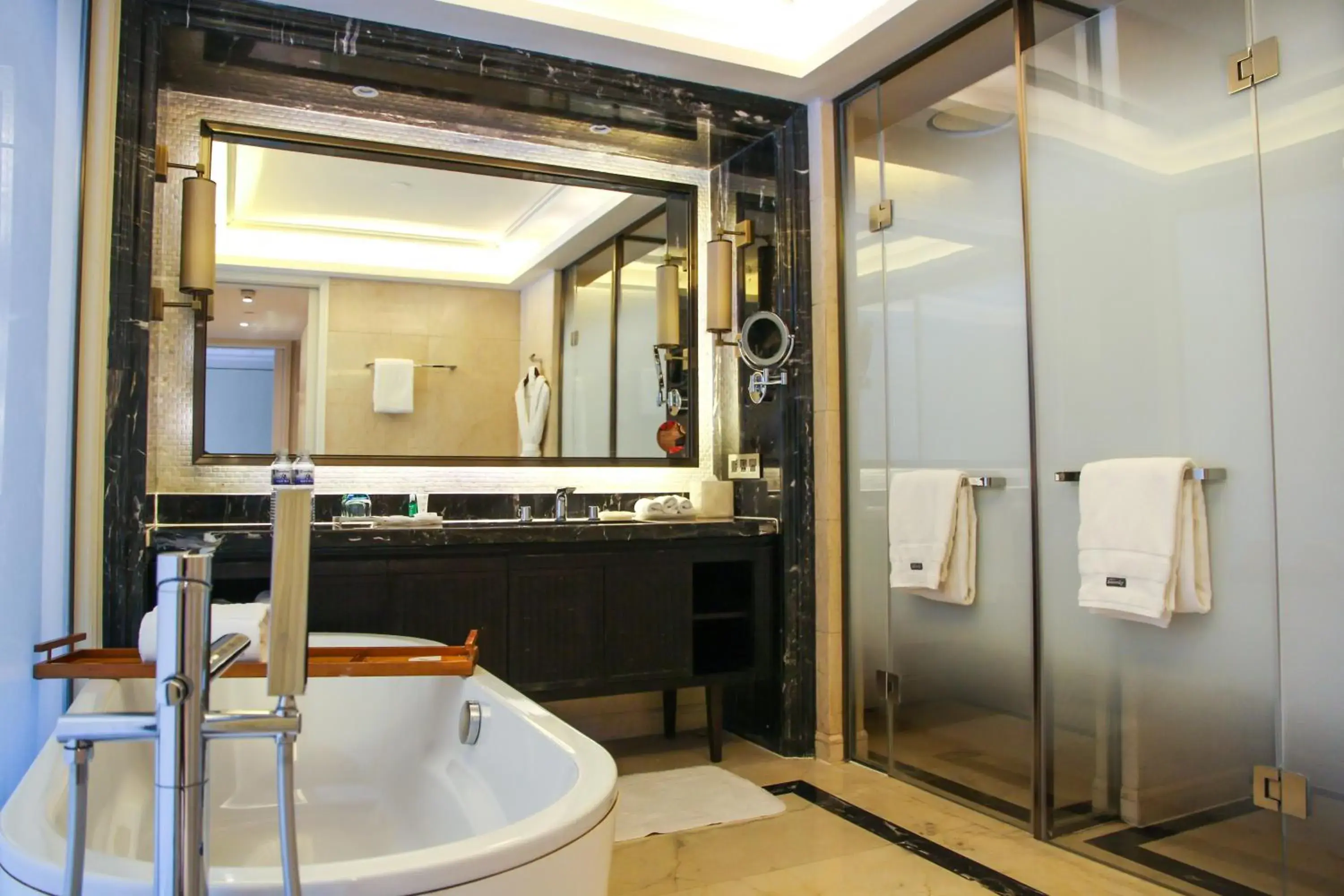 Club lounge access, 1 Bedroom Executive Suite, 1 King in The Westin Qingdao - Instagrammable Club lounge access, 1 Bedroom Executive Suite, 1 King in The Westin Qingdao - Instagrammable