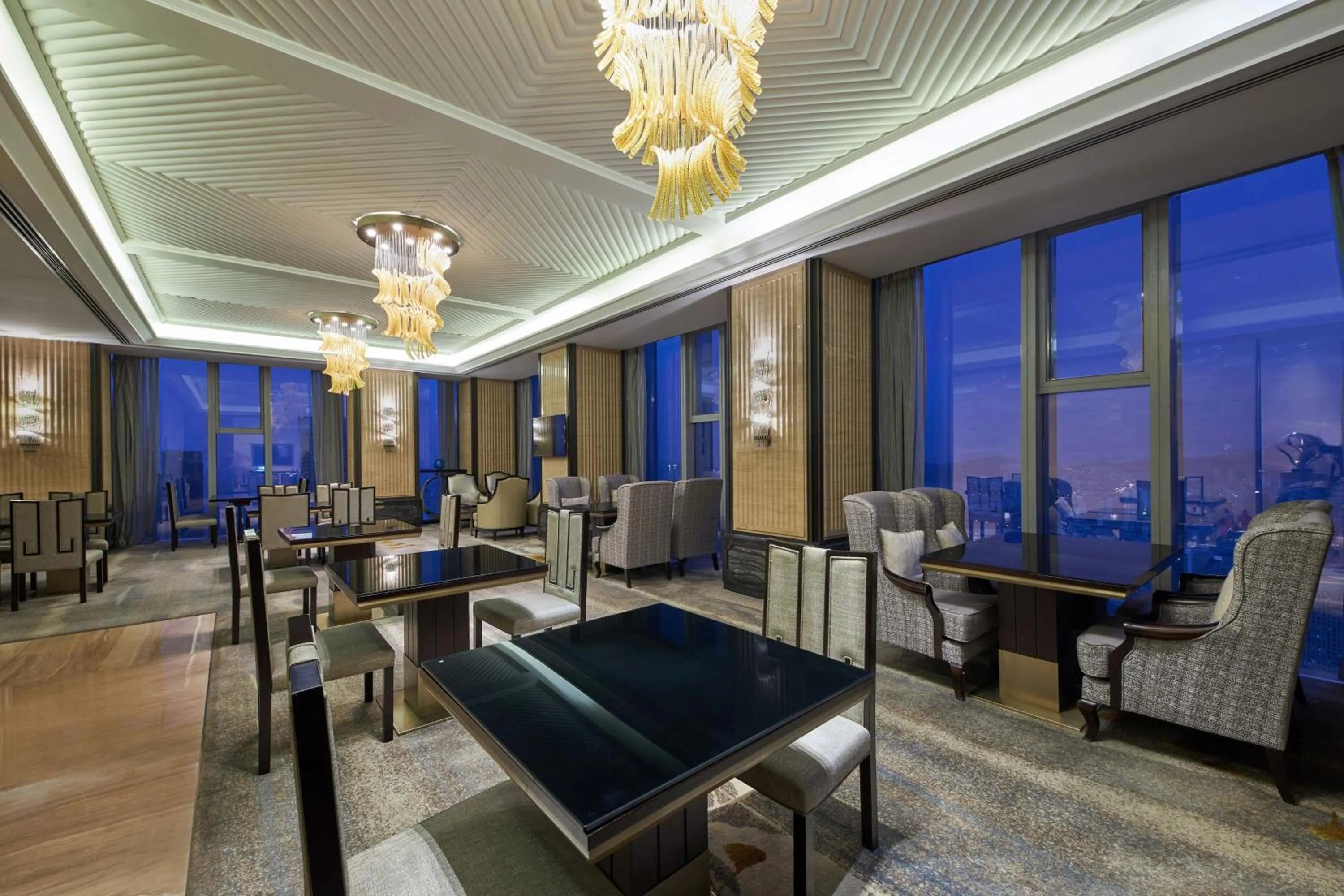 Lounge or bar in The Westin Qingdao