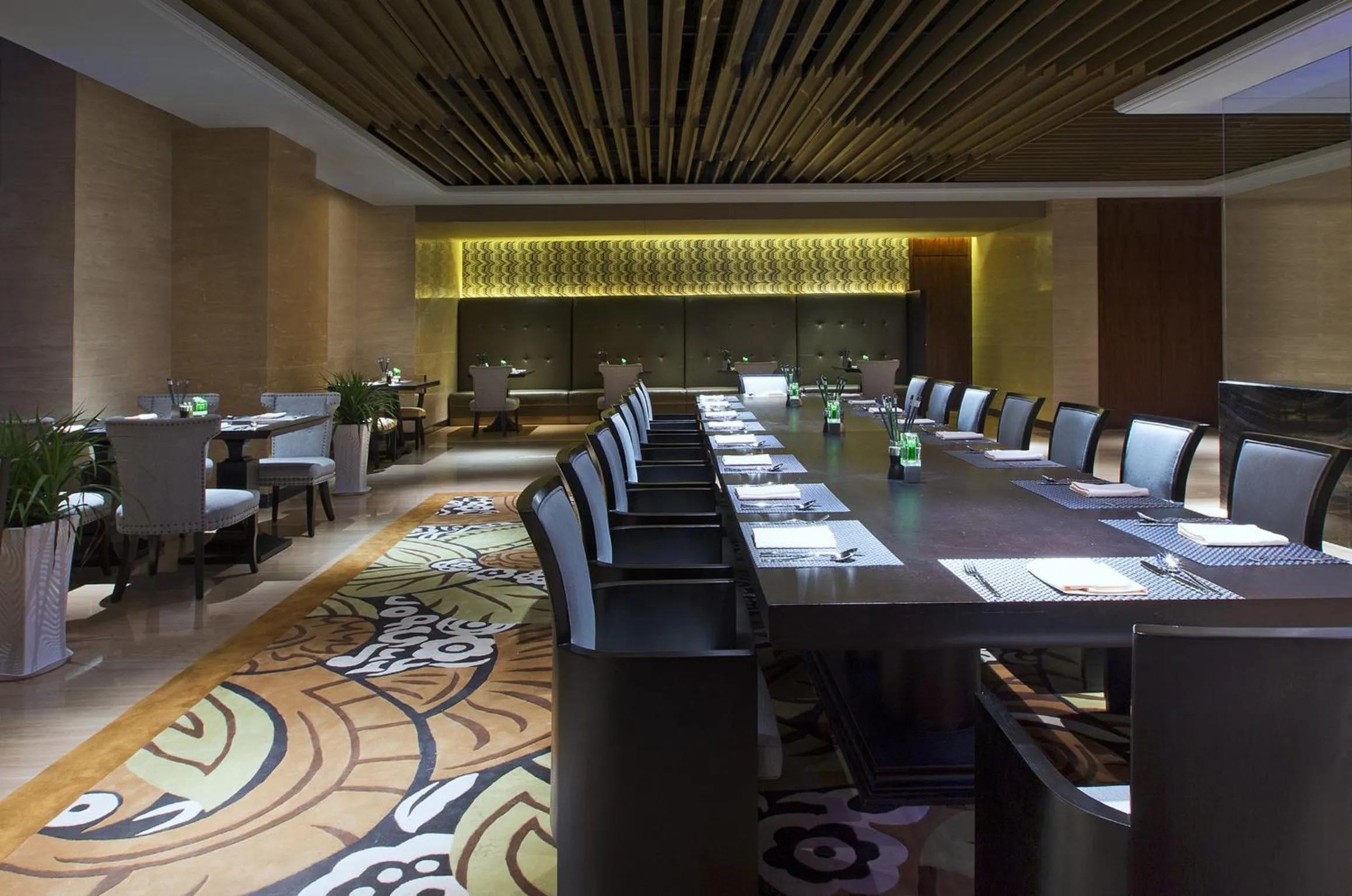 Business facilities in The Westin Qingdao