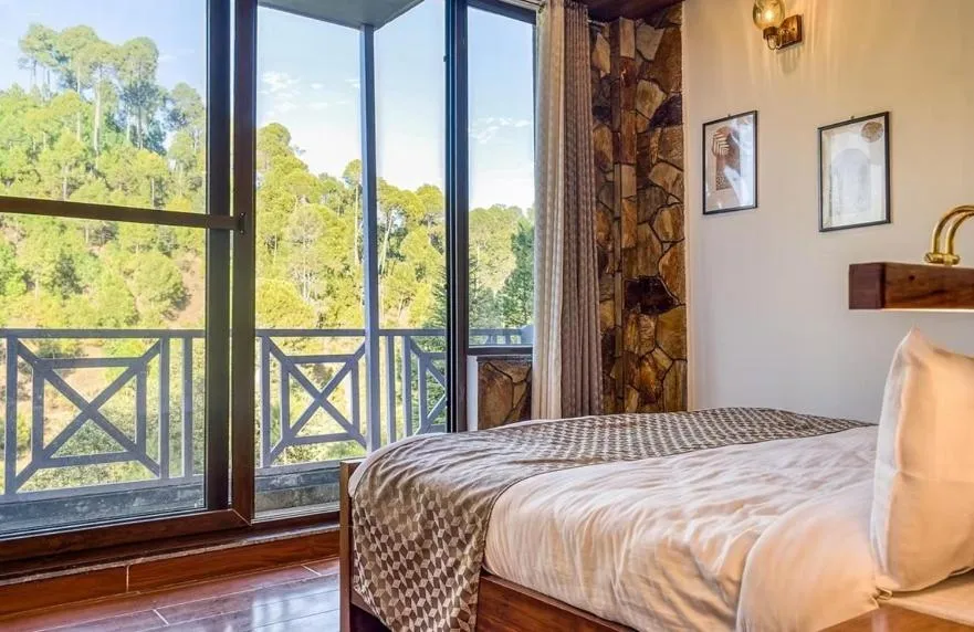 Bed in The Frostwood Resort