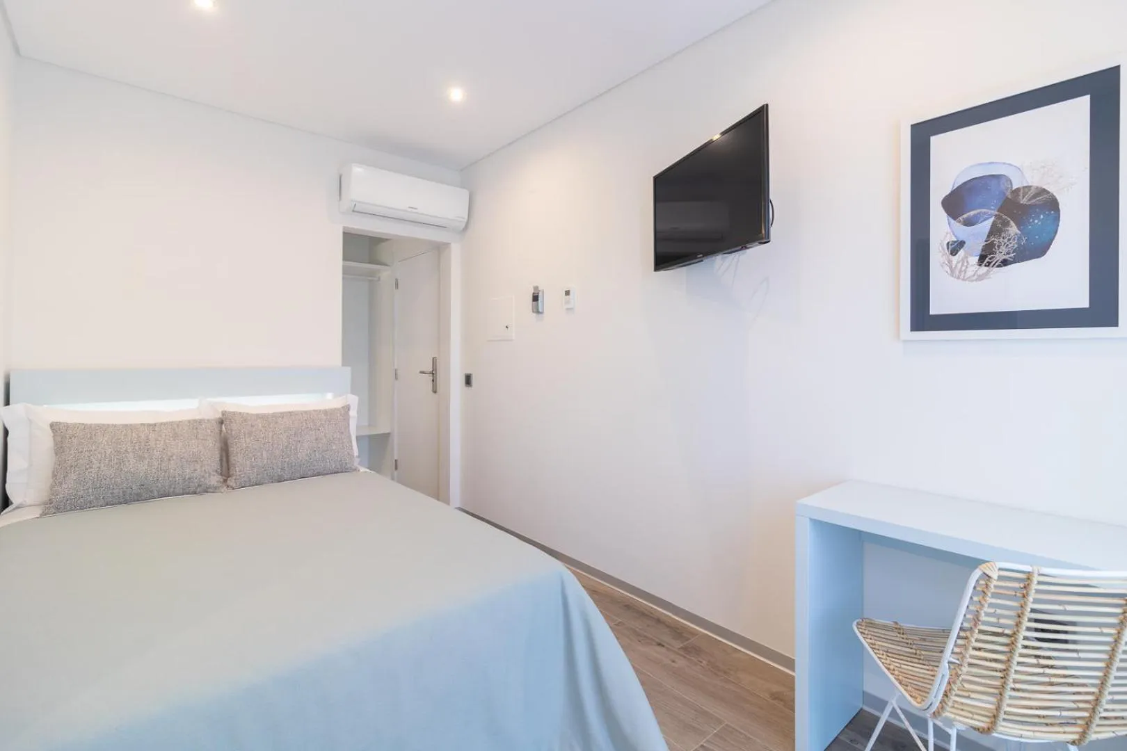 Bedroom, Bed in Avenue 41 Guest House