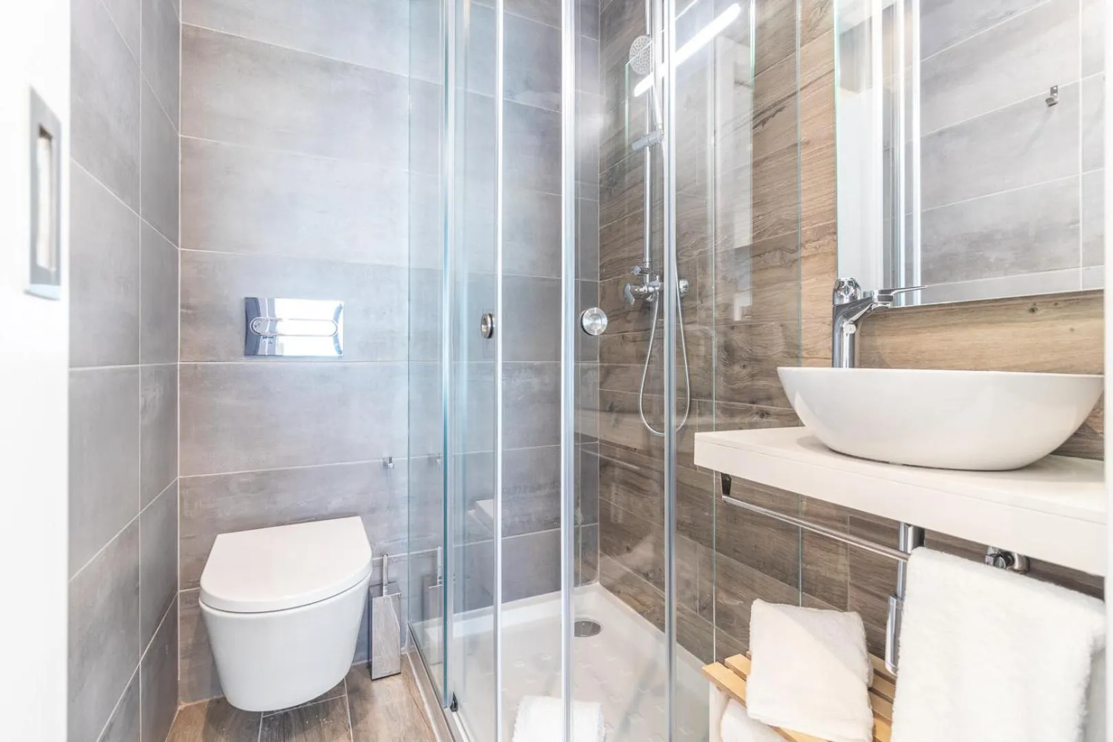 Bathroom in Avenue 41 Guest House