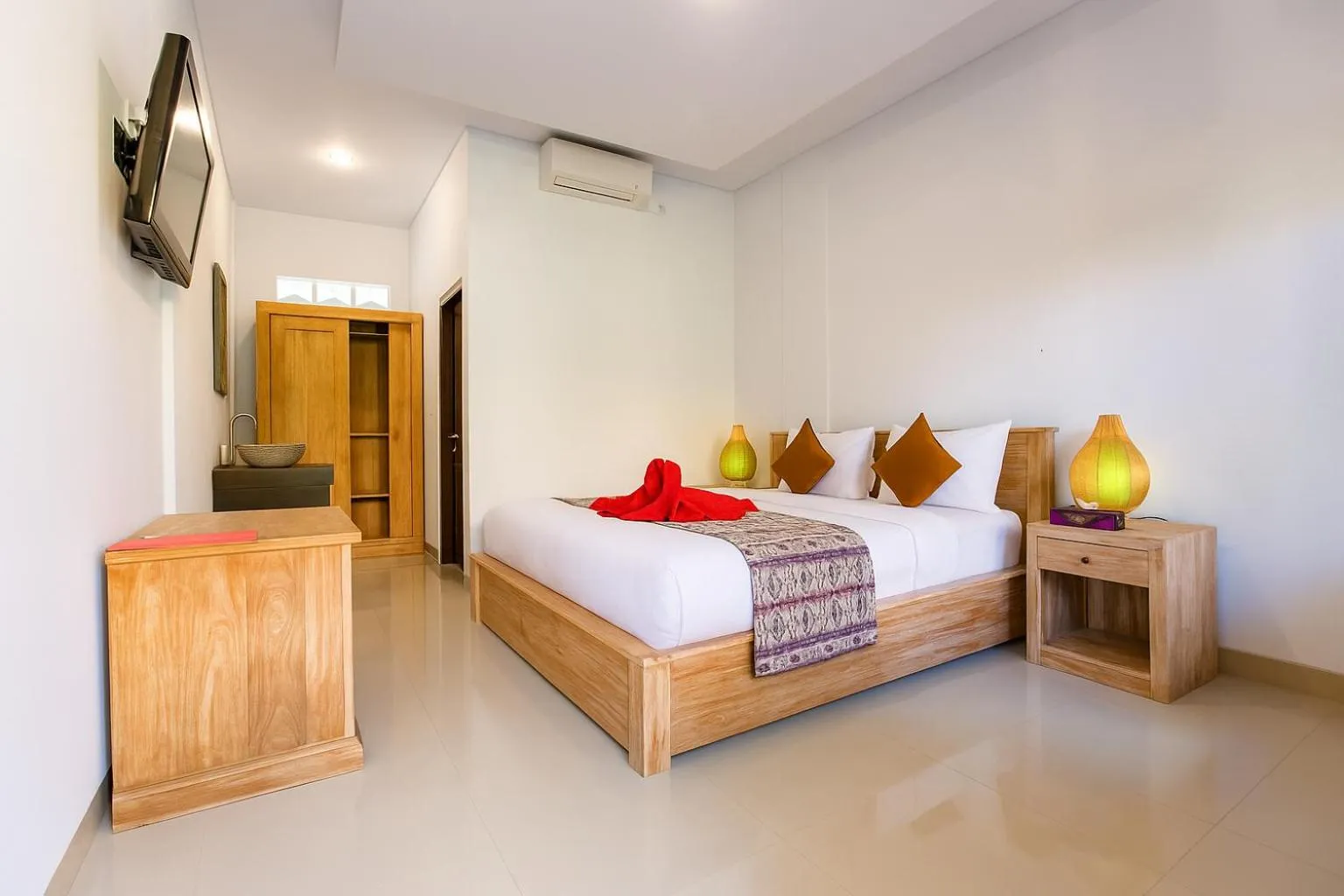 Bed in Dede Cottage Ubud