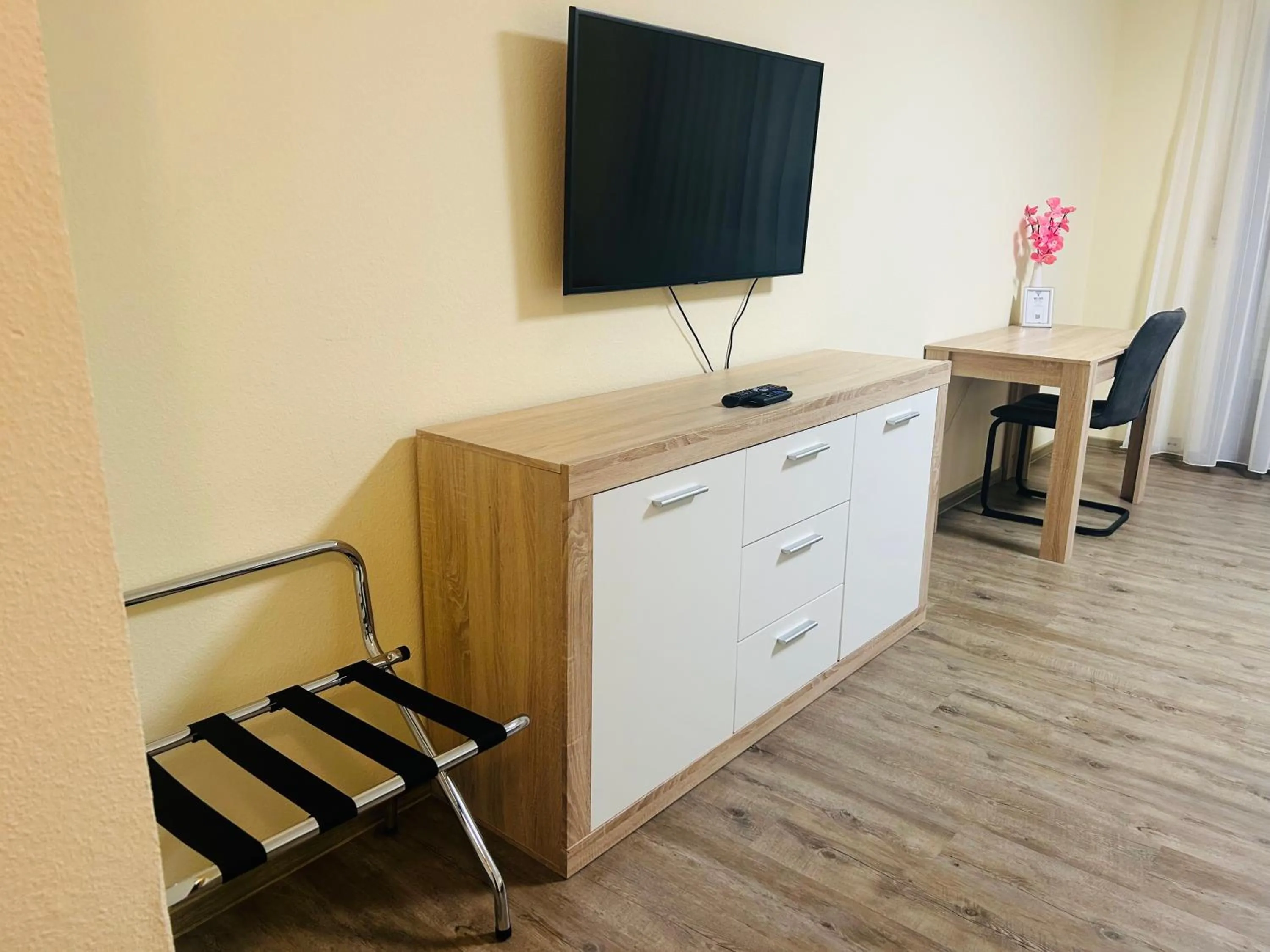 TV and multimedia in Hotel & Restaurant Olio é Pane ENZKLÖSTERLE