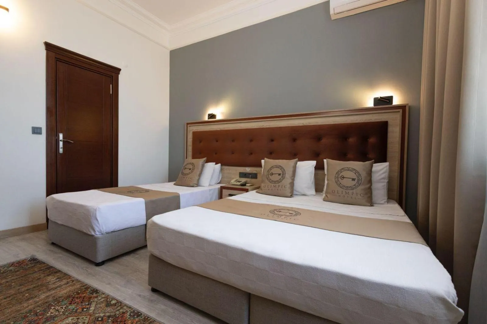 Bed in Olimpic Hotel