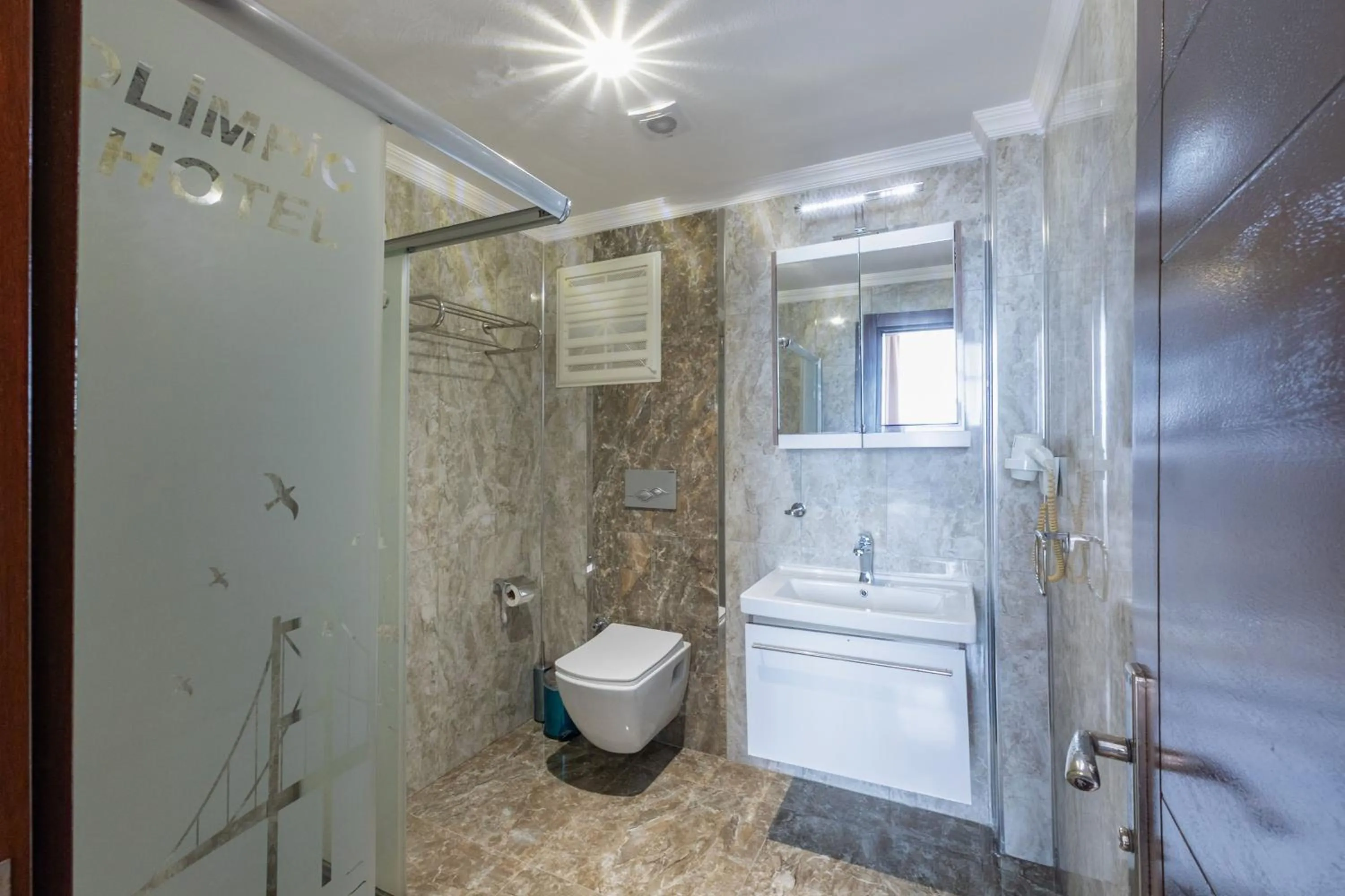 Shower in Olimpic Hotel