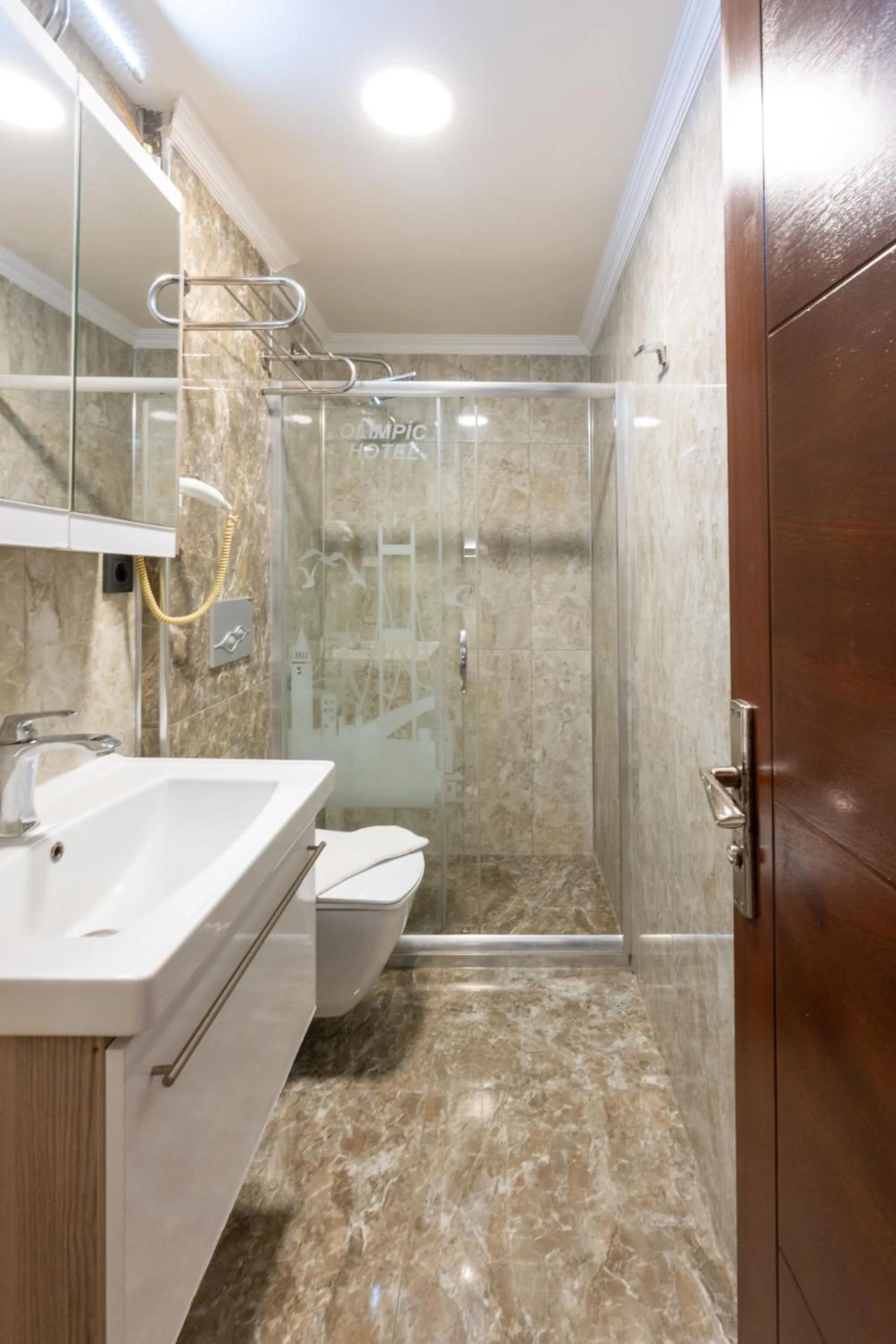 Shower in Olimpic Hotel