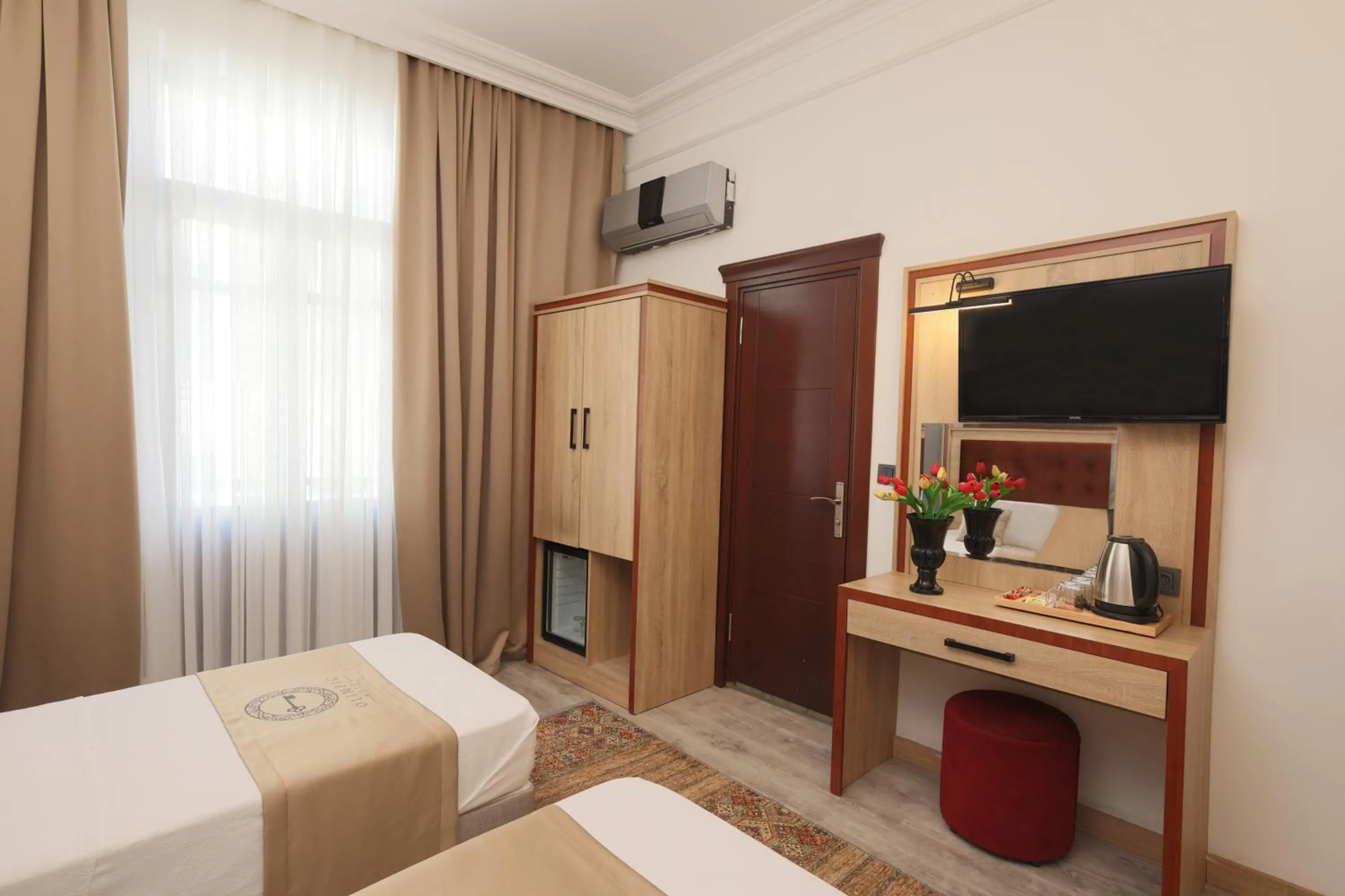 TV and multimedia, Bed in Olimpic Hotel