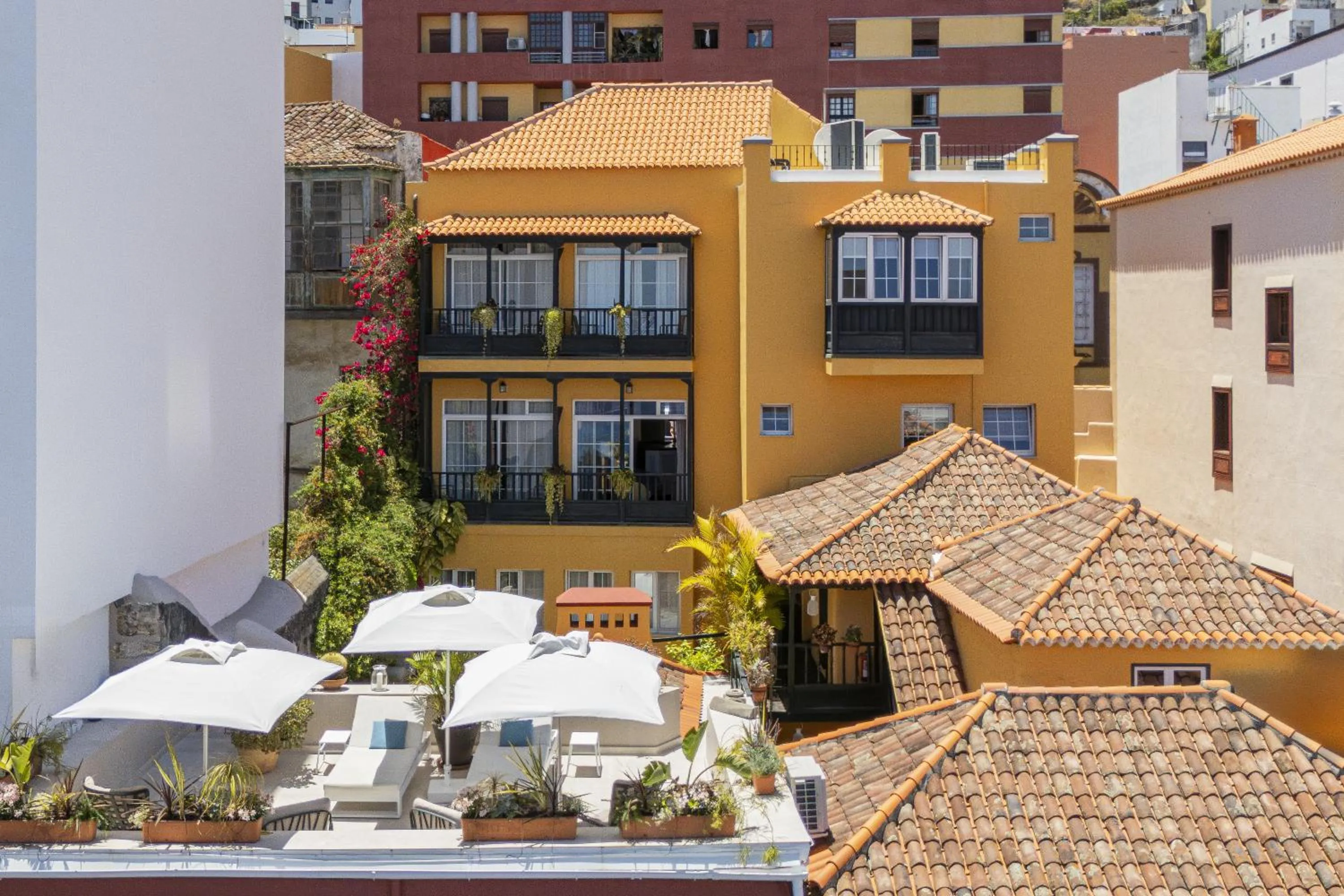 Property building in Hotel San Telmo