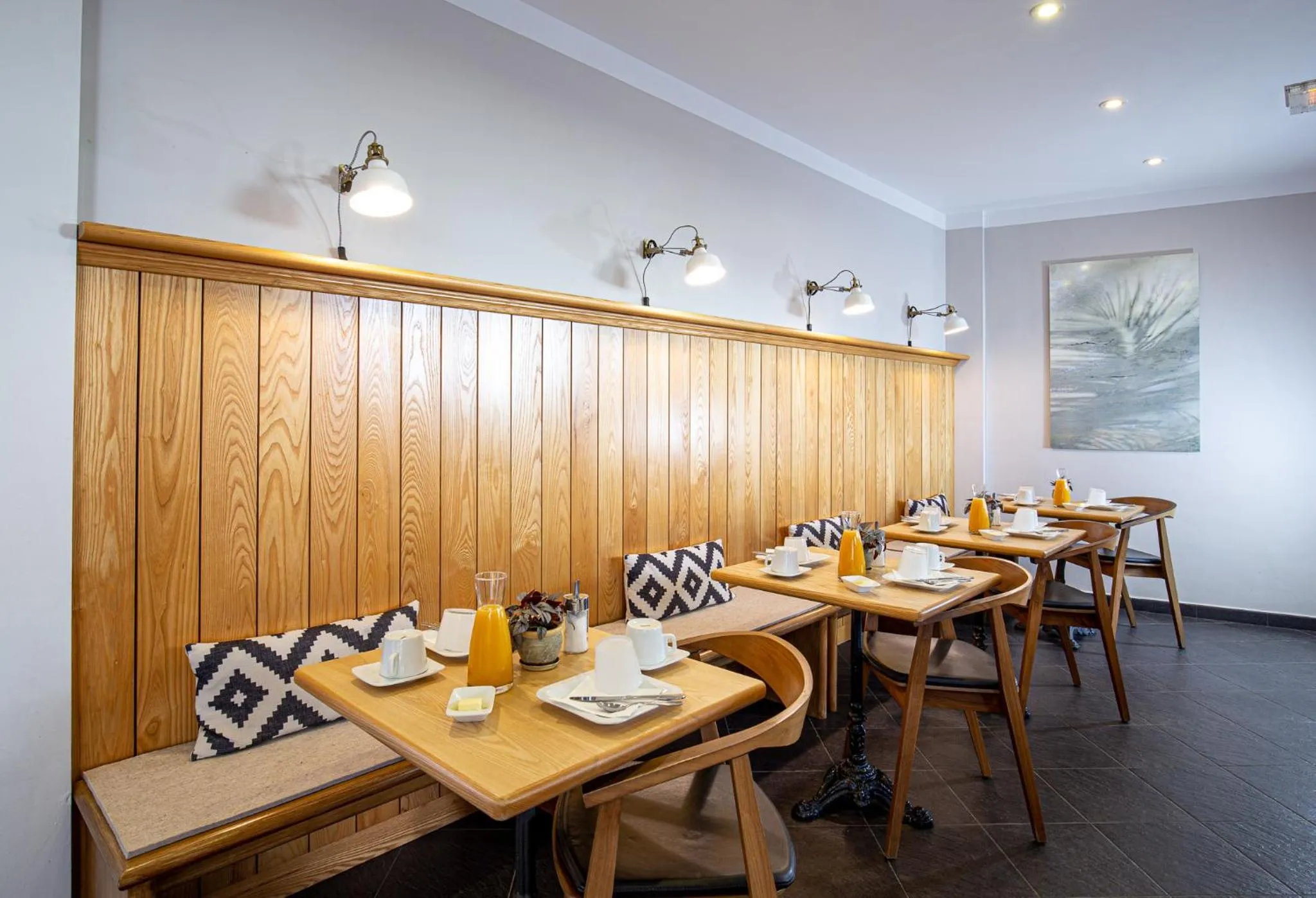 Dining area in Hotel San Telmo
